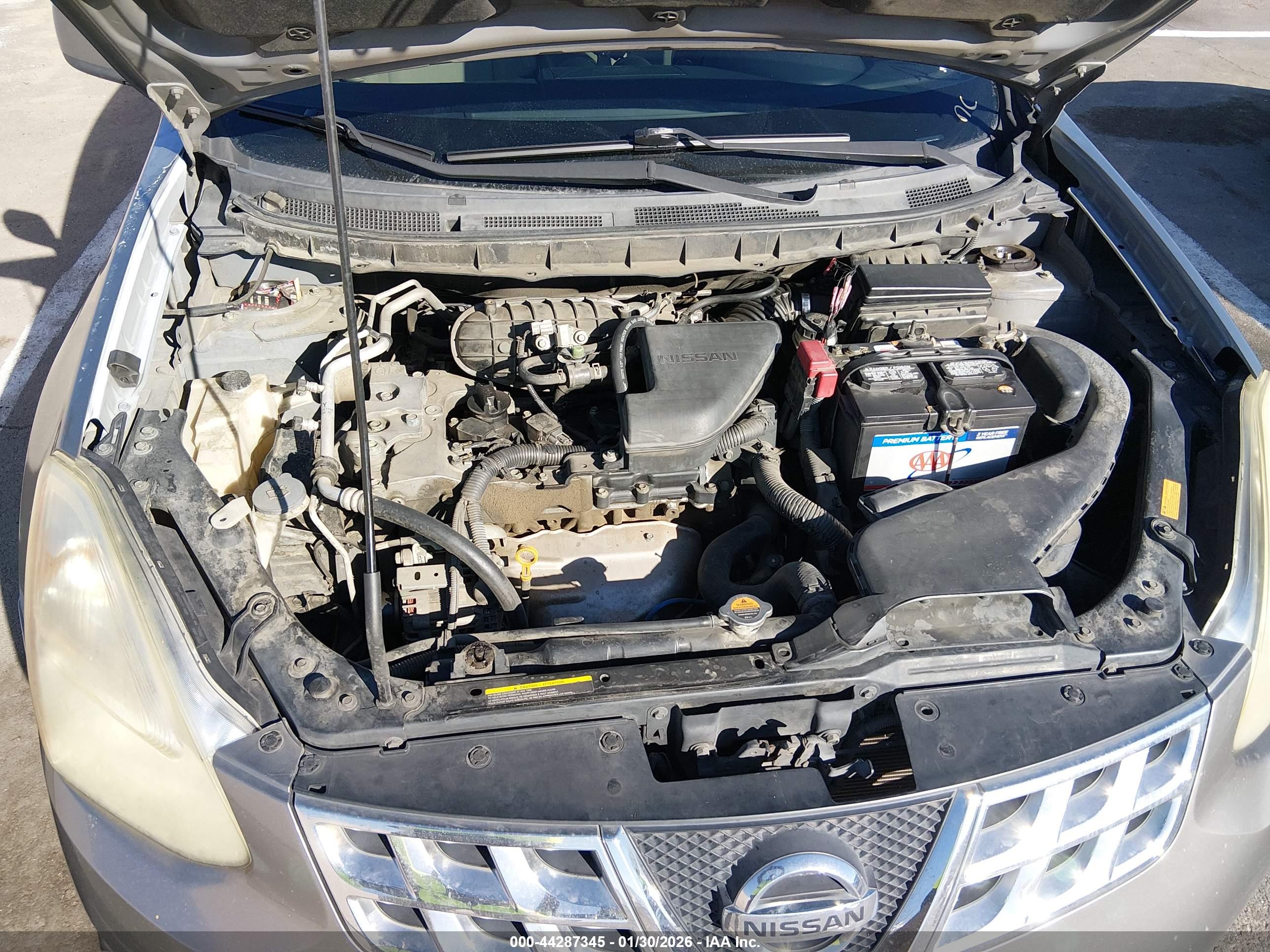 NISSAN ROGUE image 10