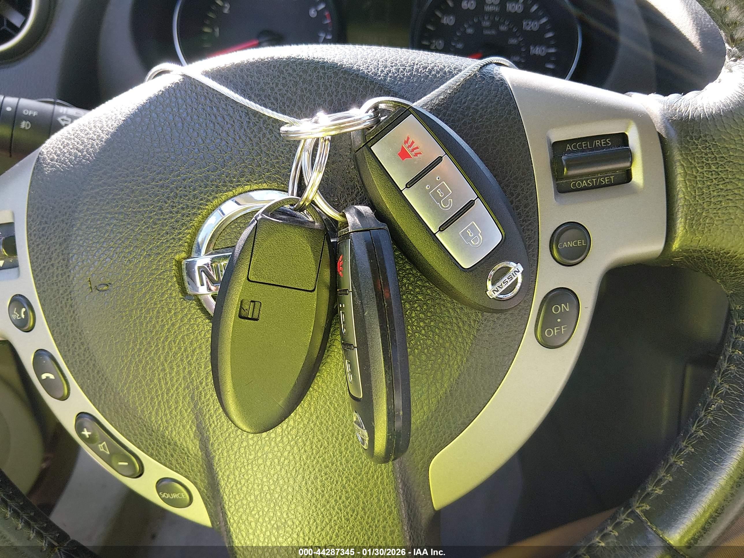 NISSAN ROGUE image 11
