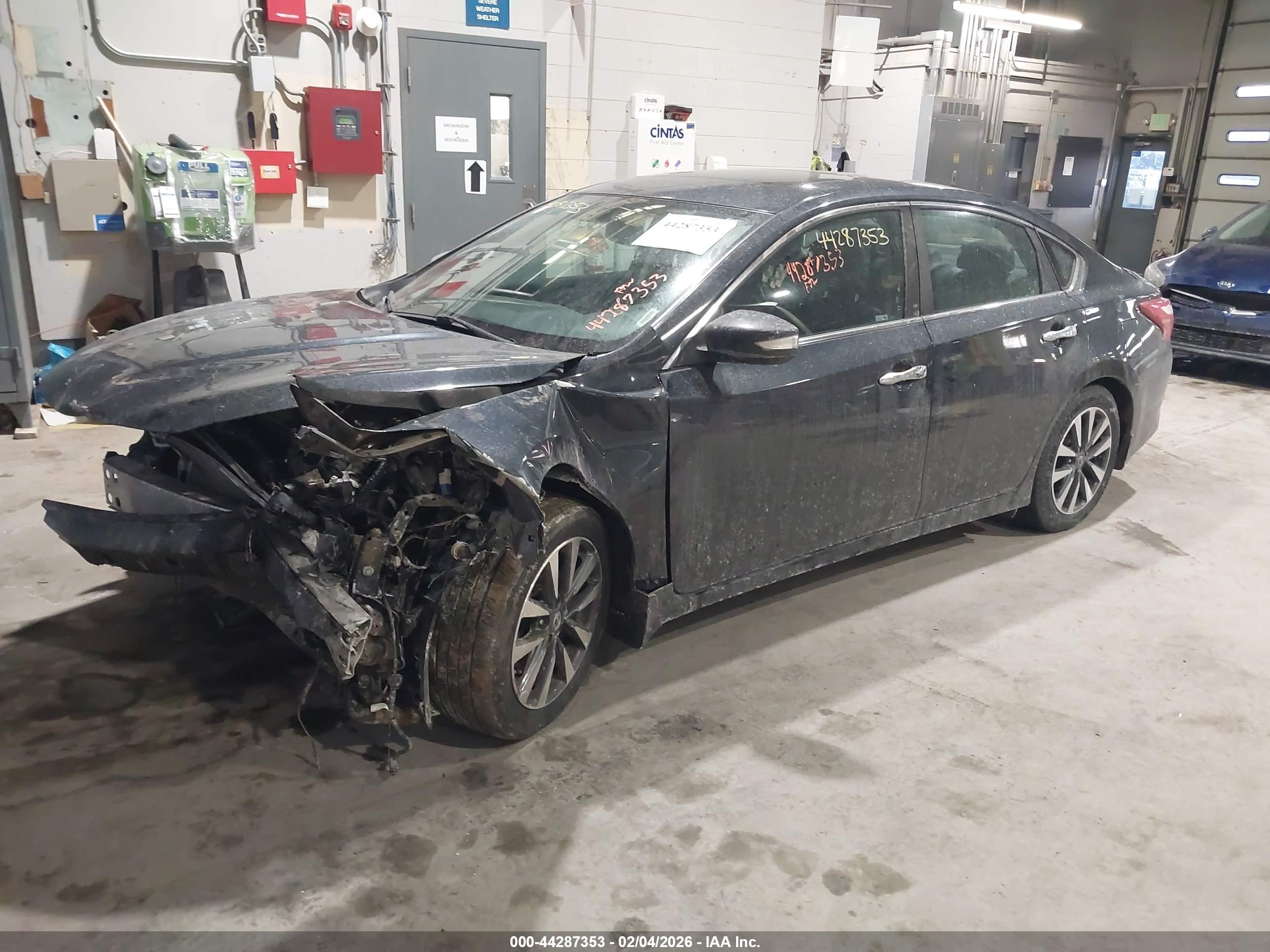 NISSAN ALTIMA image 2