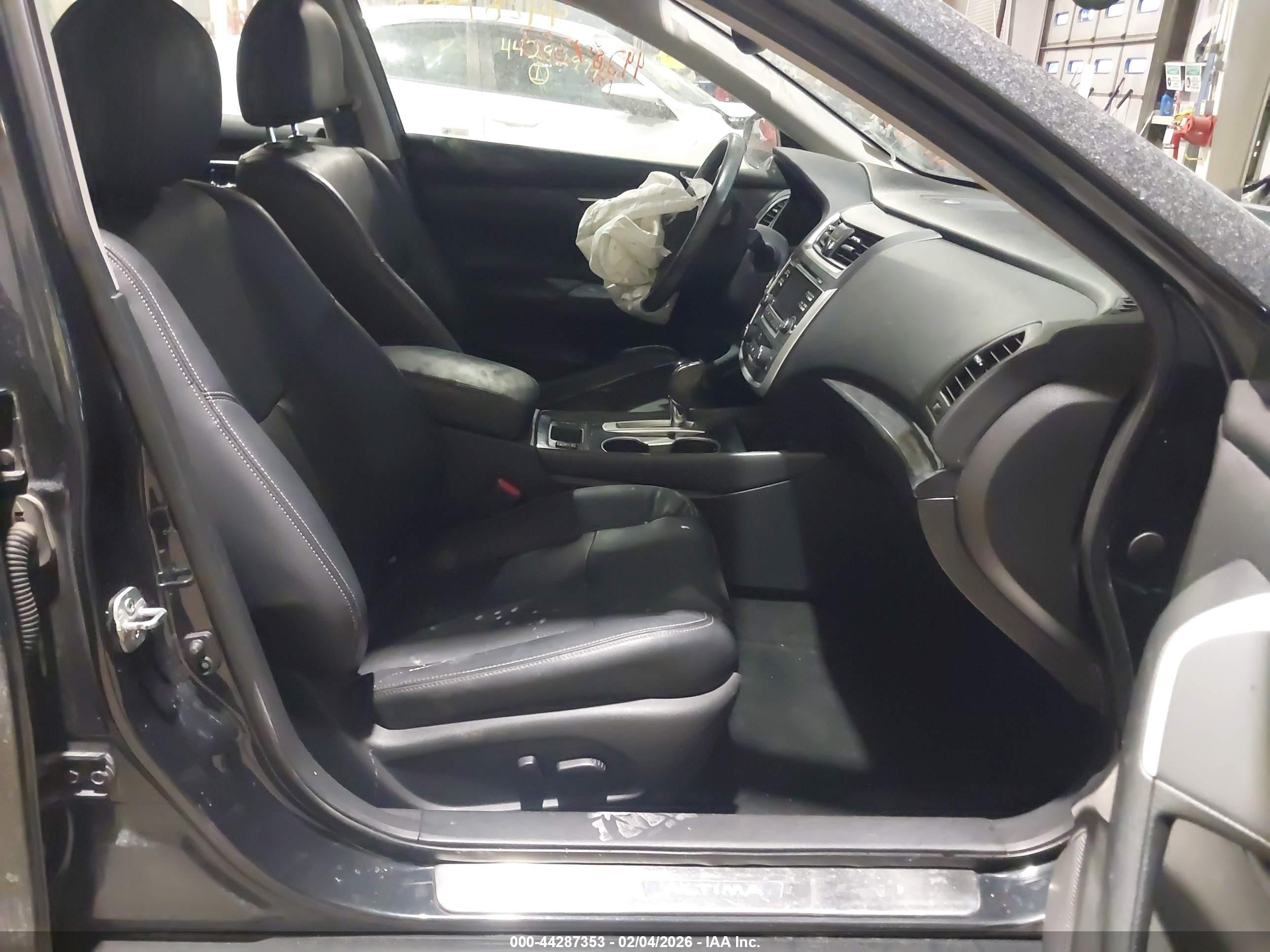 NISSAN ALTIMA image 5