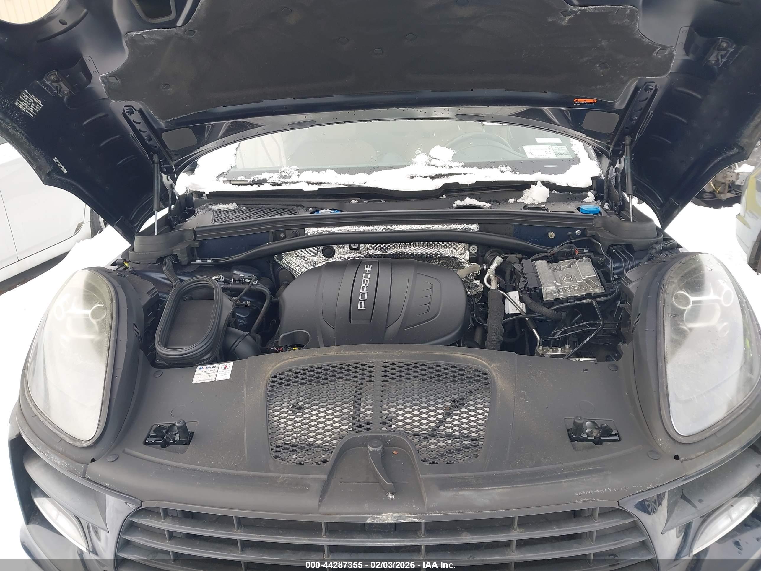 PORSCHE MACAN image 10