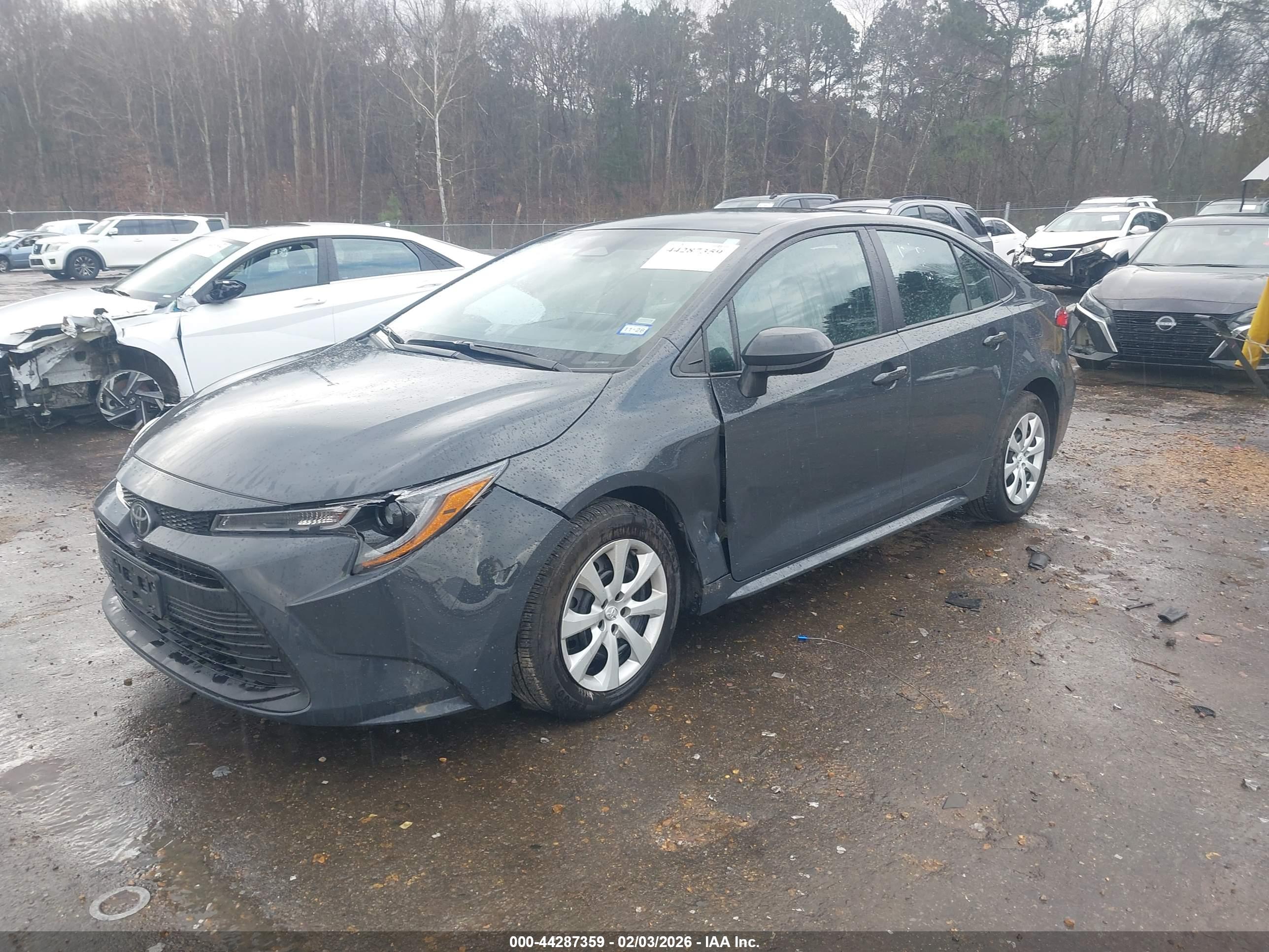 TOYOTA COROLLA image 2