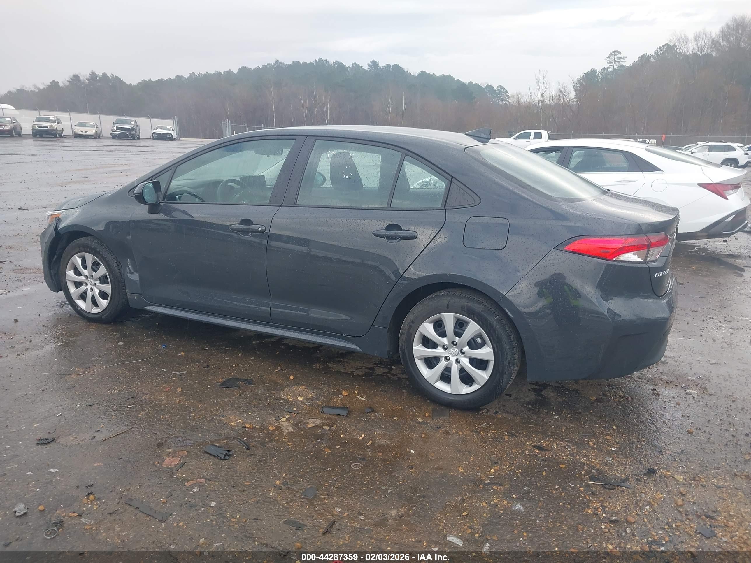 TOYOTA COROLLA image 3