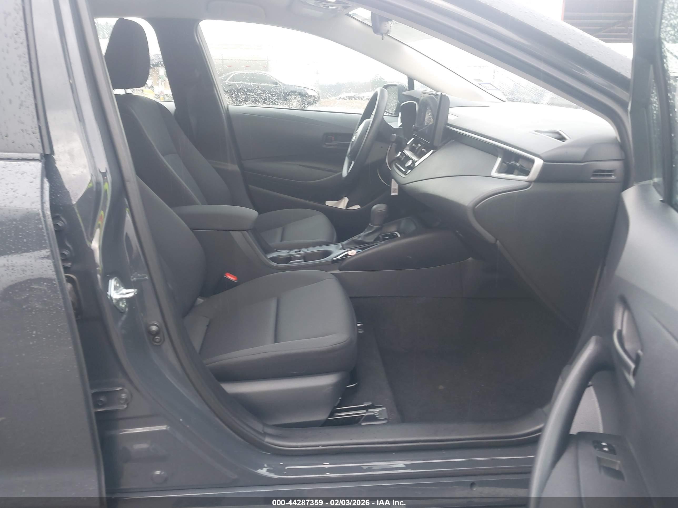 TOYOTA COROLLA image 5