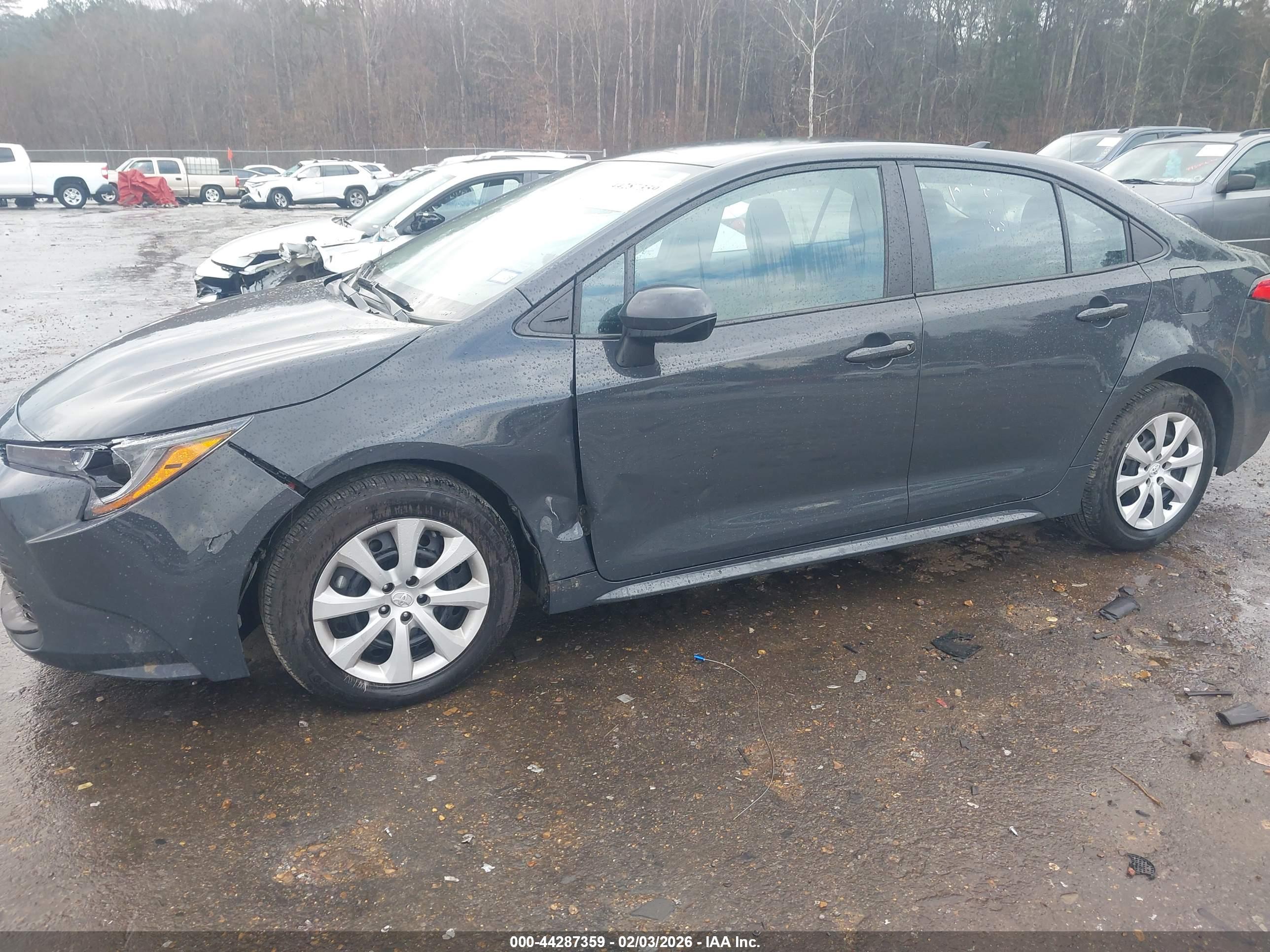 TOYOTA COROLLA image 6