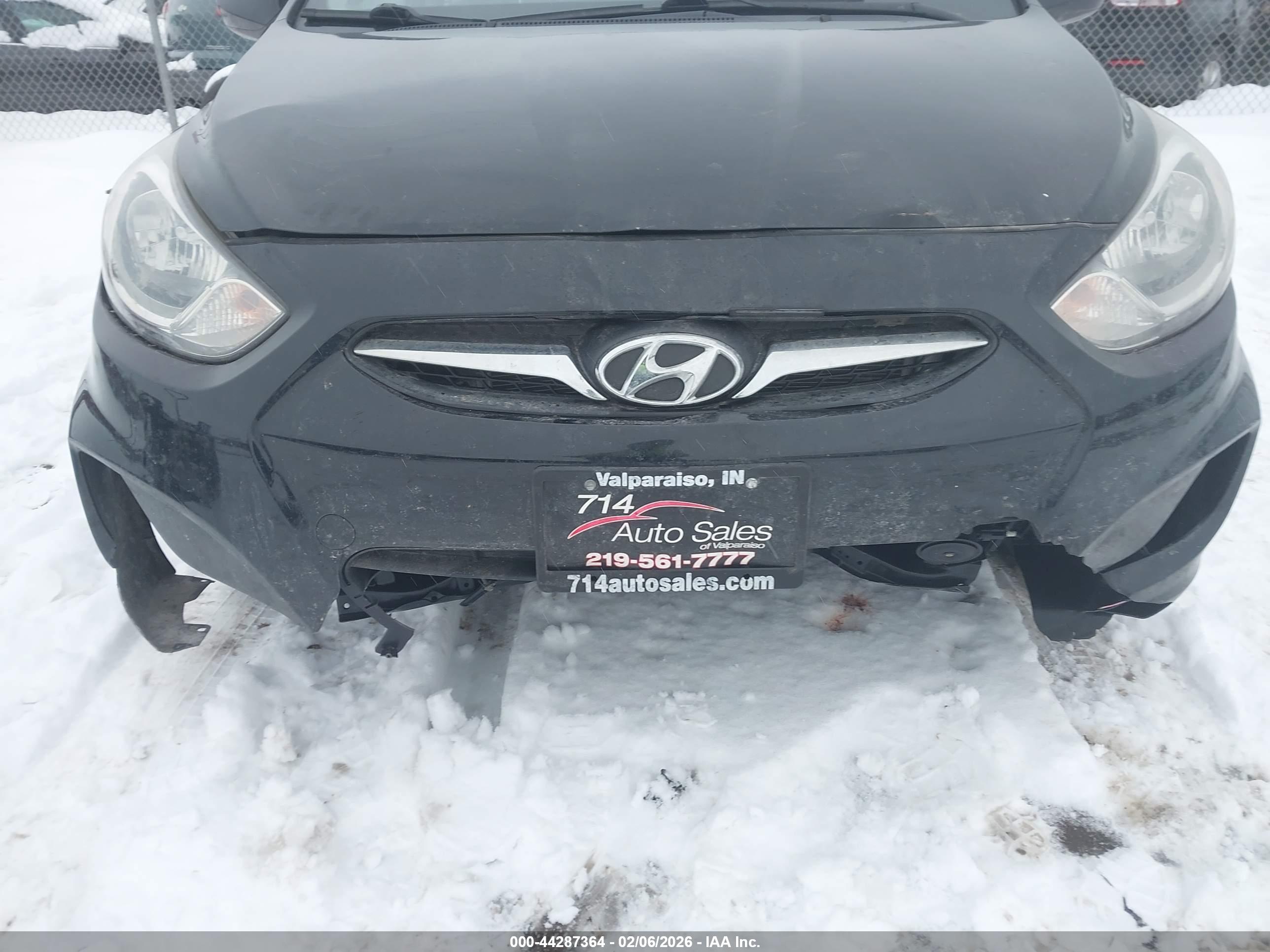HYUNDAI ACCENT image 6