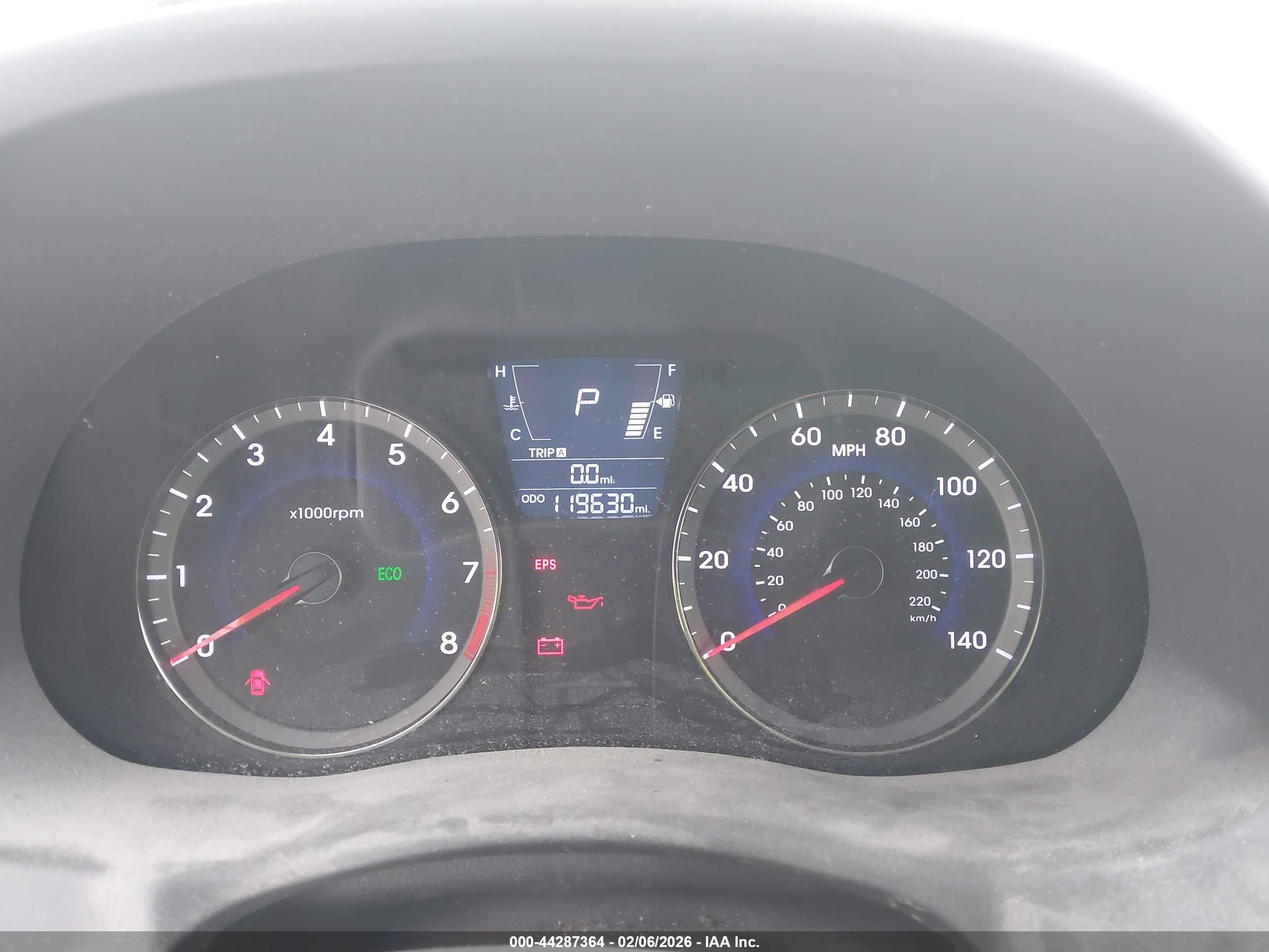 HYUNDAI ACCENT image 7