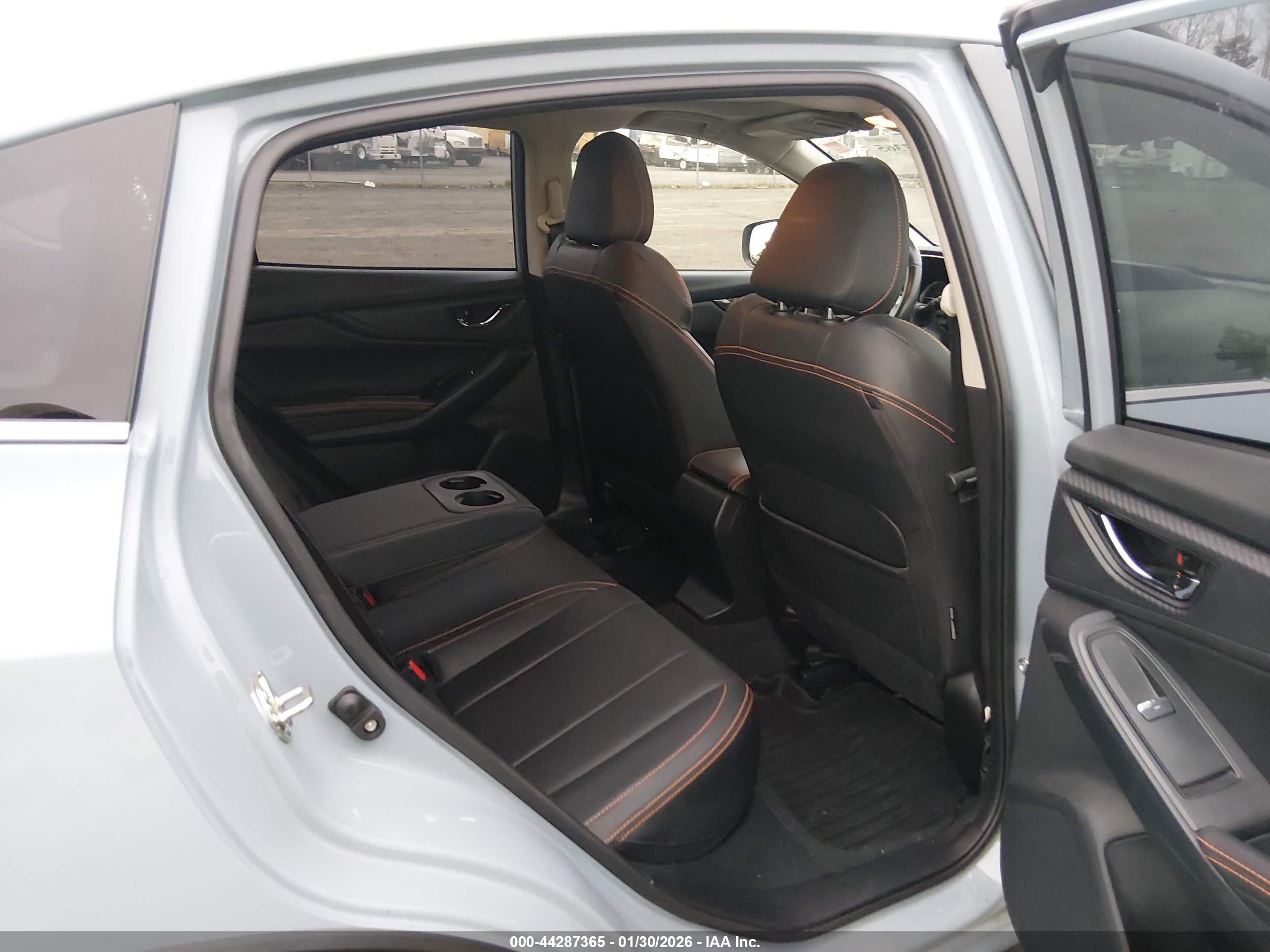 SUBARU CROSSTREK image 8
