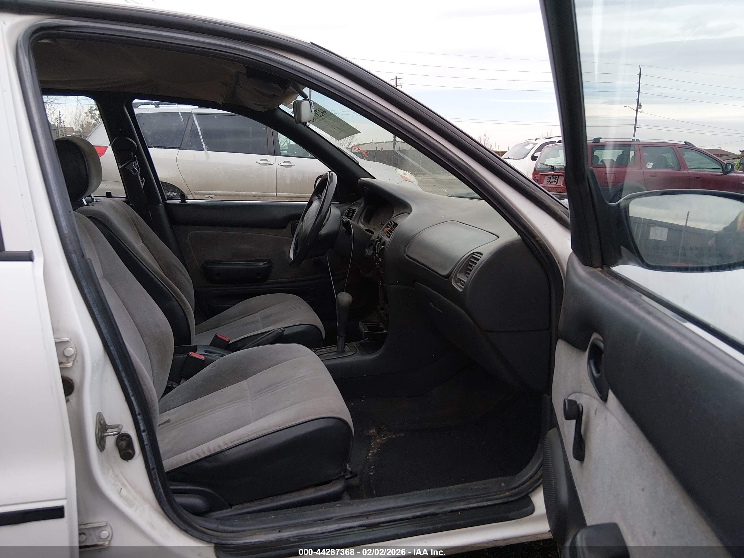 GEO PRIZM image 5