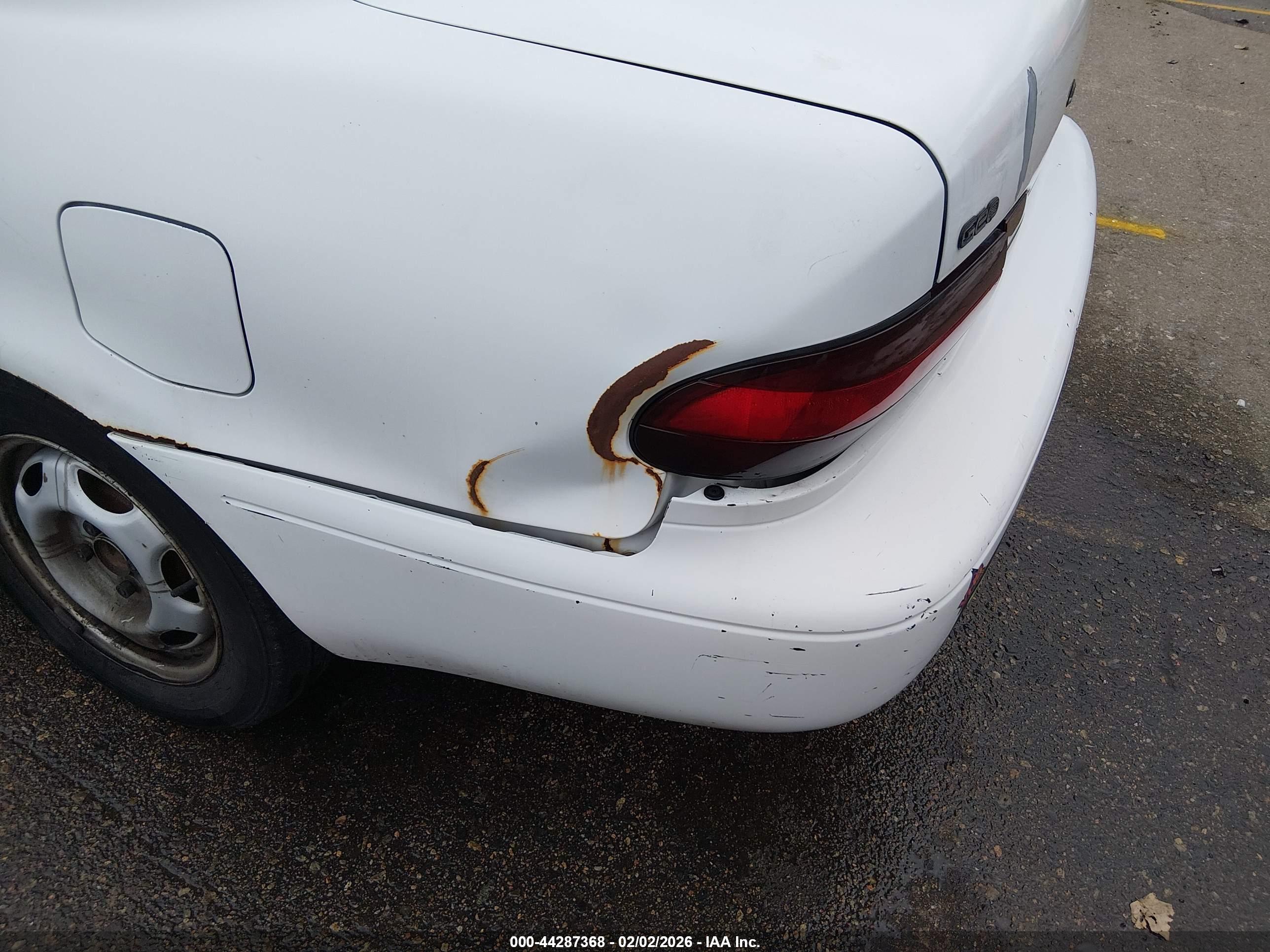 GEO PRIZM image 6