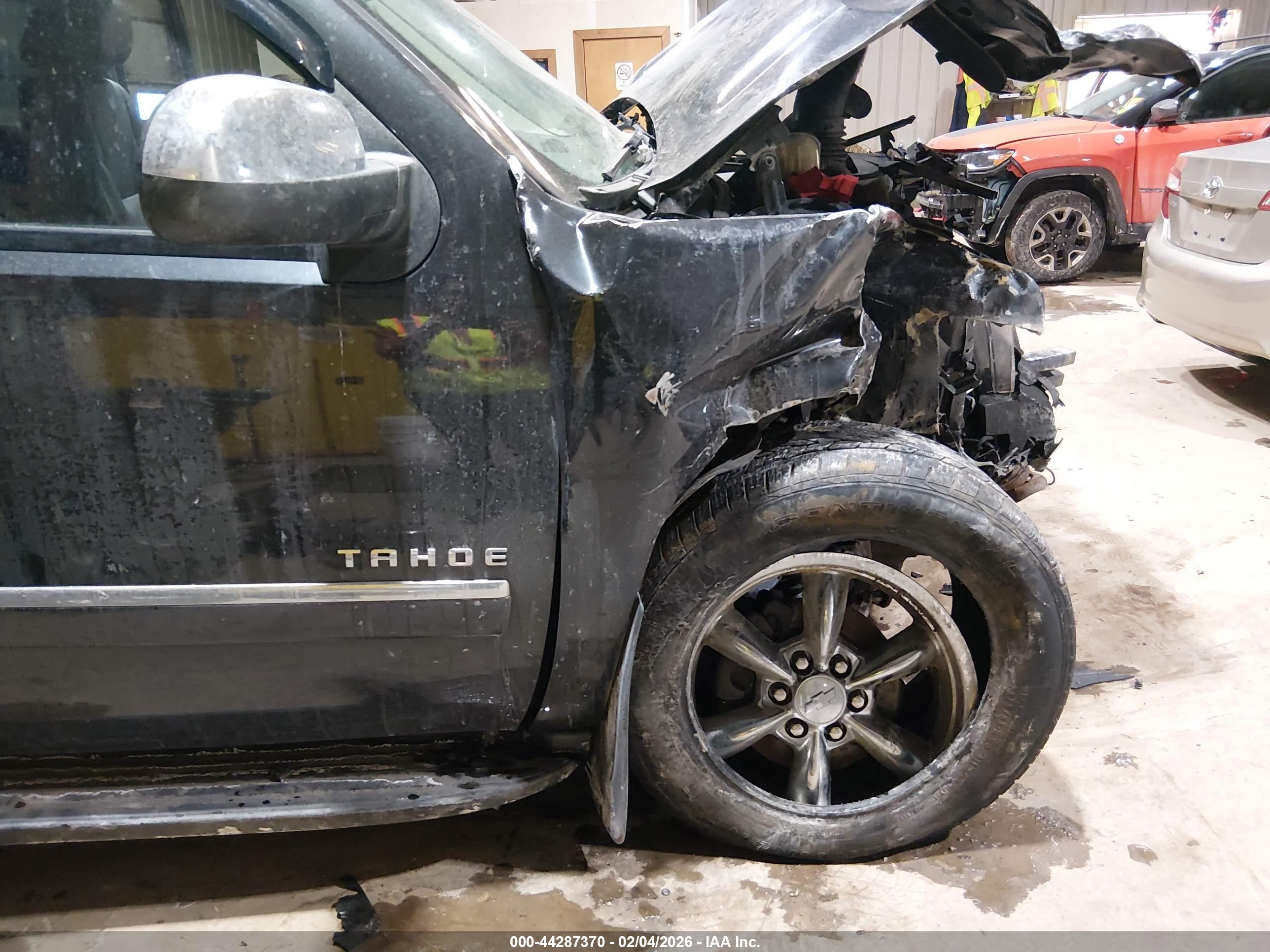 CHEVROLET TAHOE image 6
