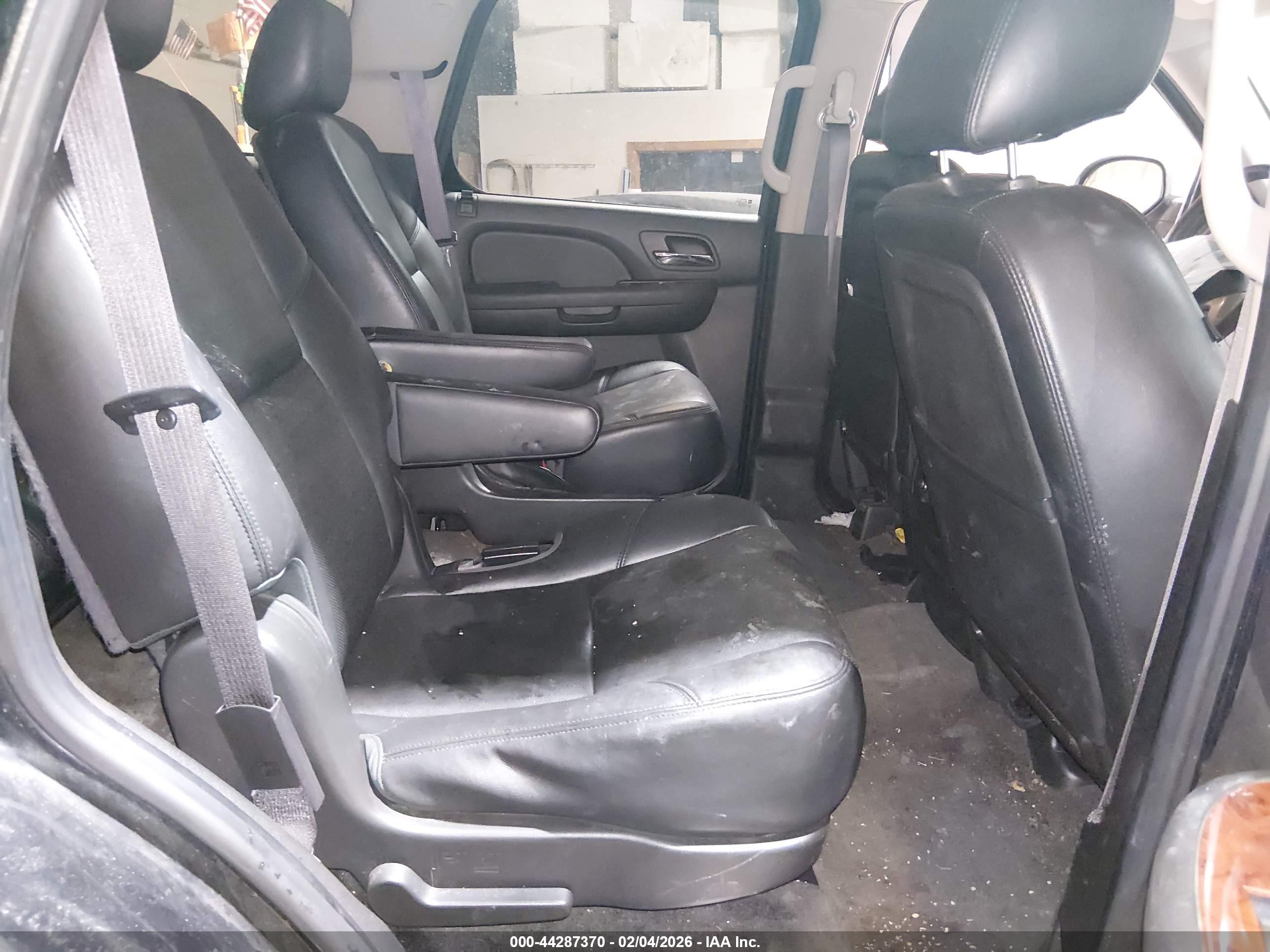CHEVROLET TAHOE image 8