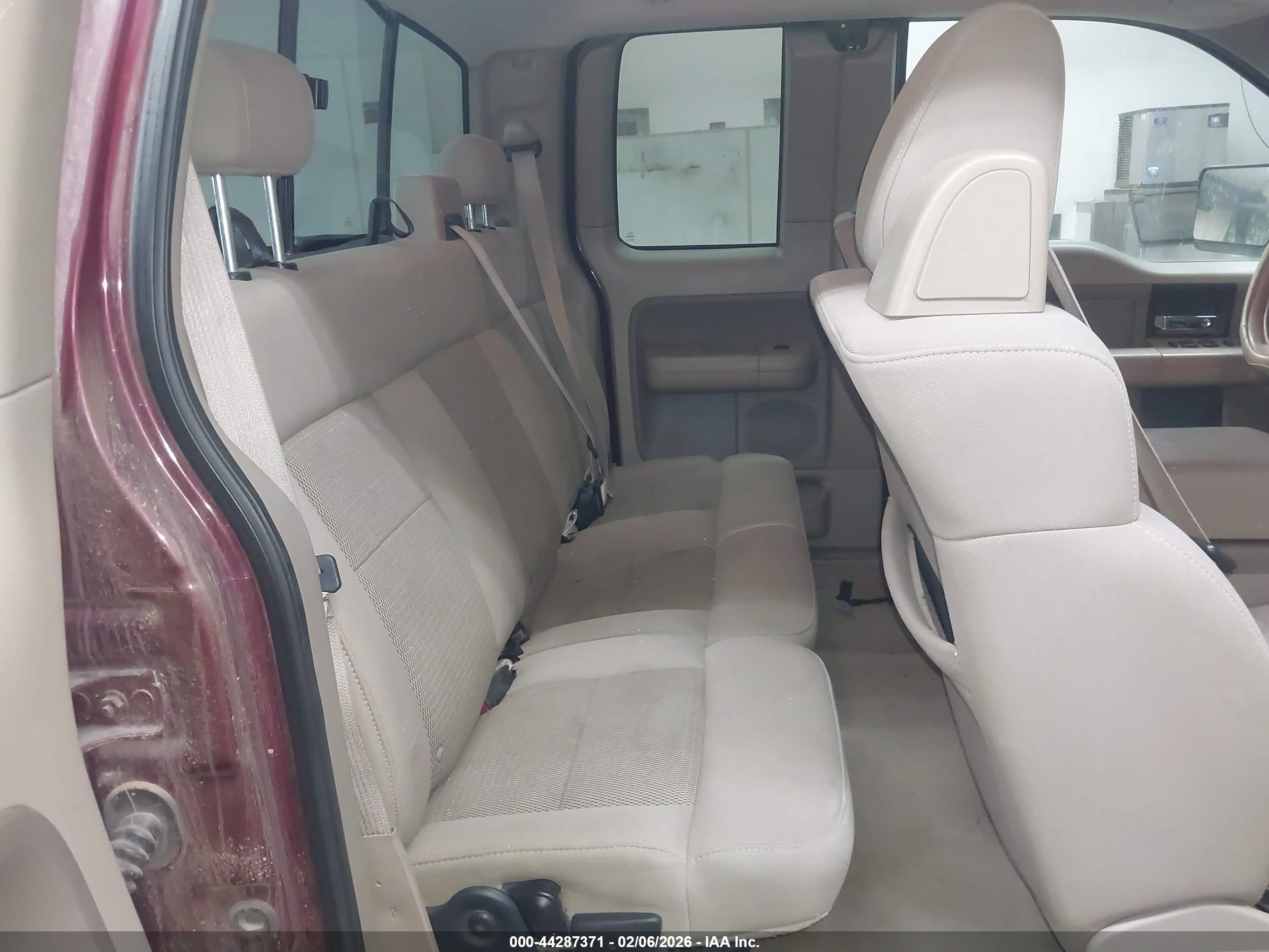 FORD F-150 image 8