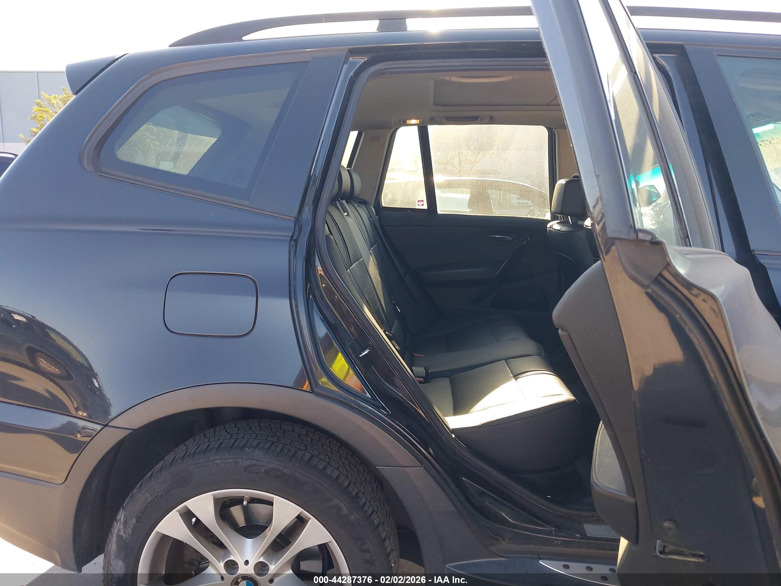 BMW X3 image 8