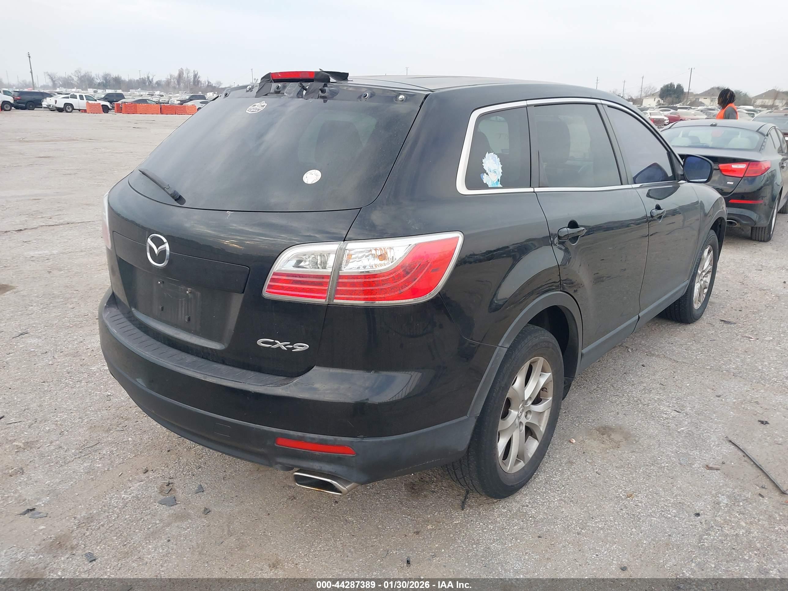 MAZDA CX-9 image 4