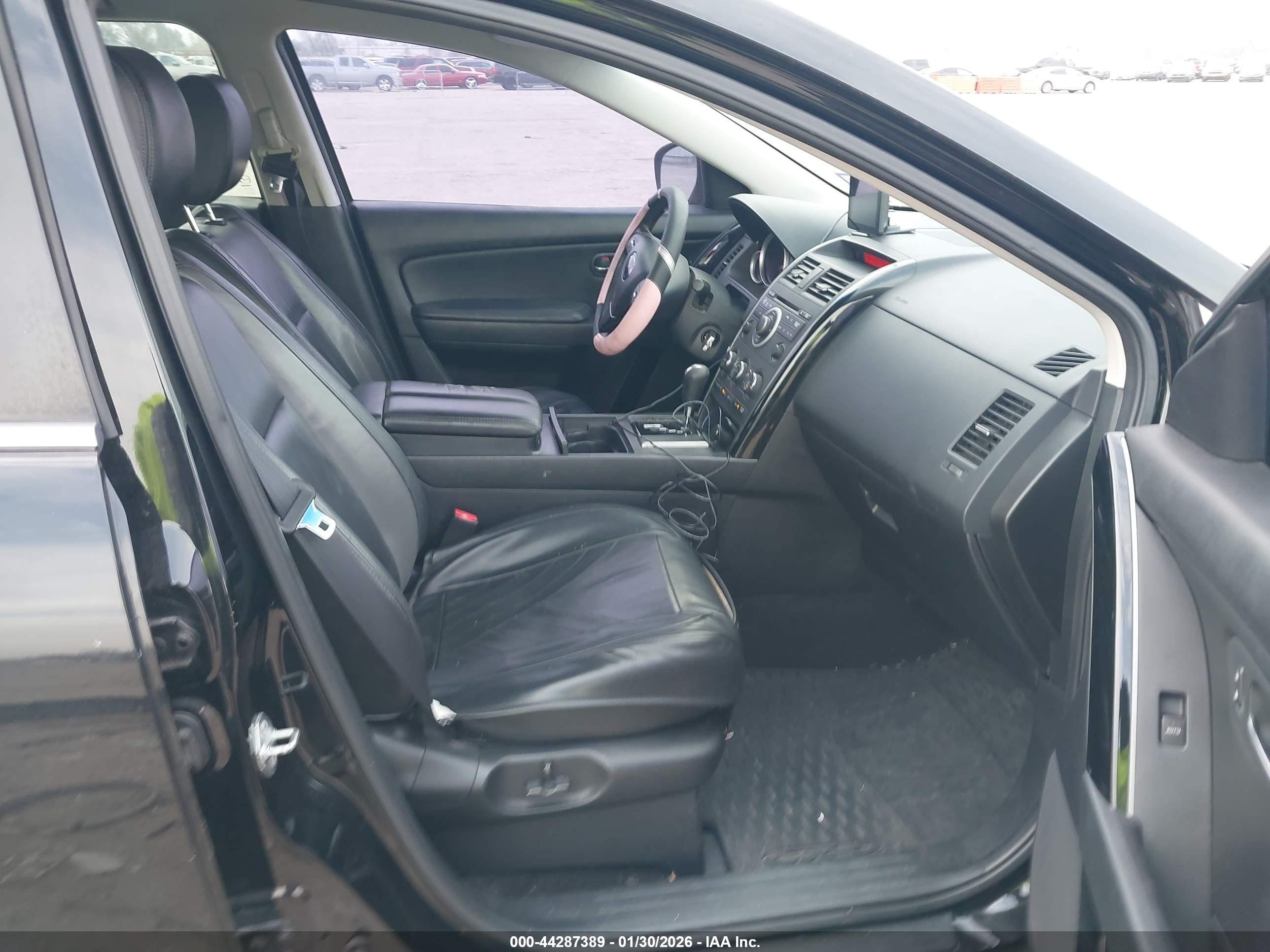 MAZDA CX-9 image 5