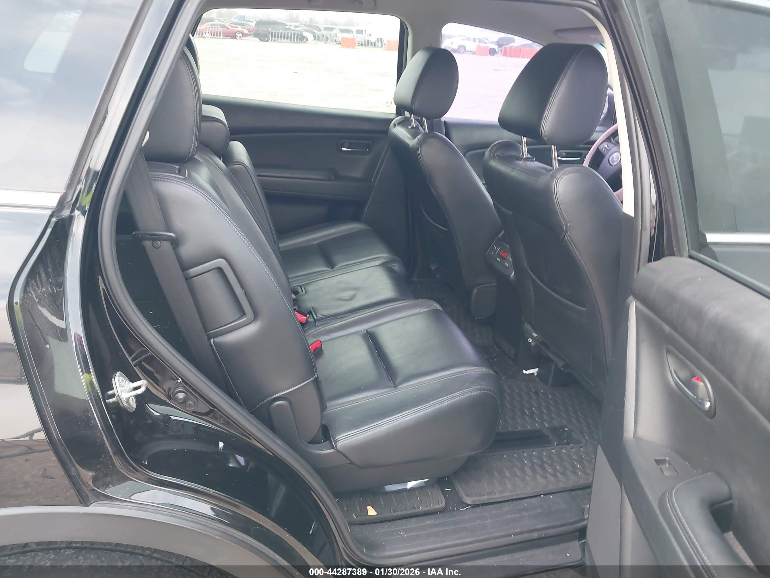 MAZDA CX-9 image 8
