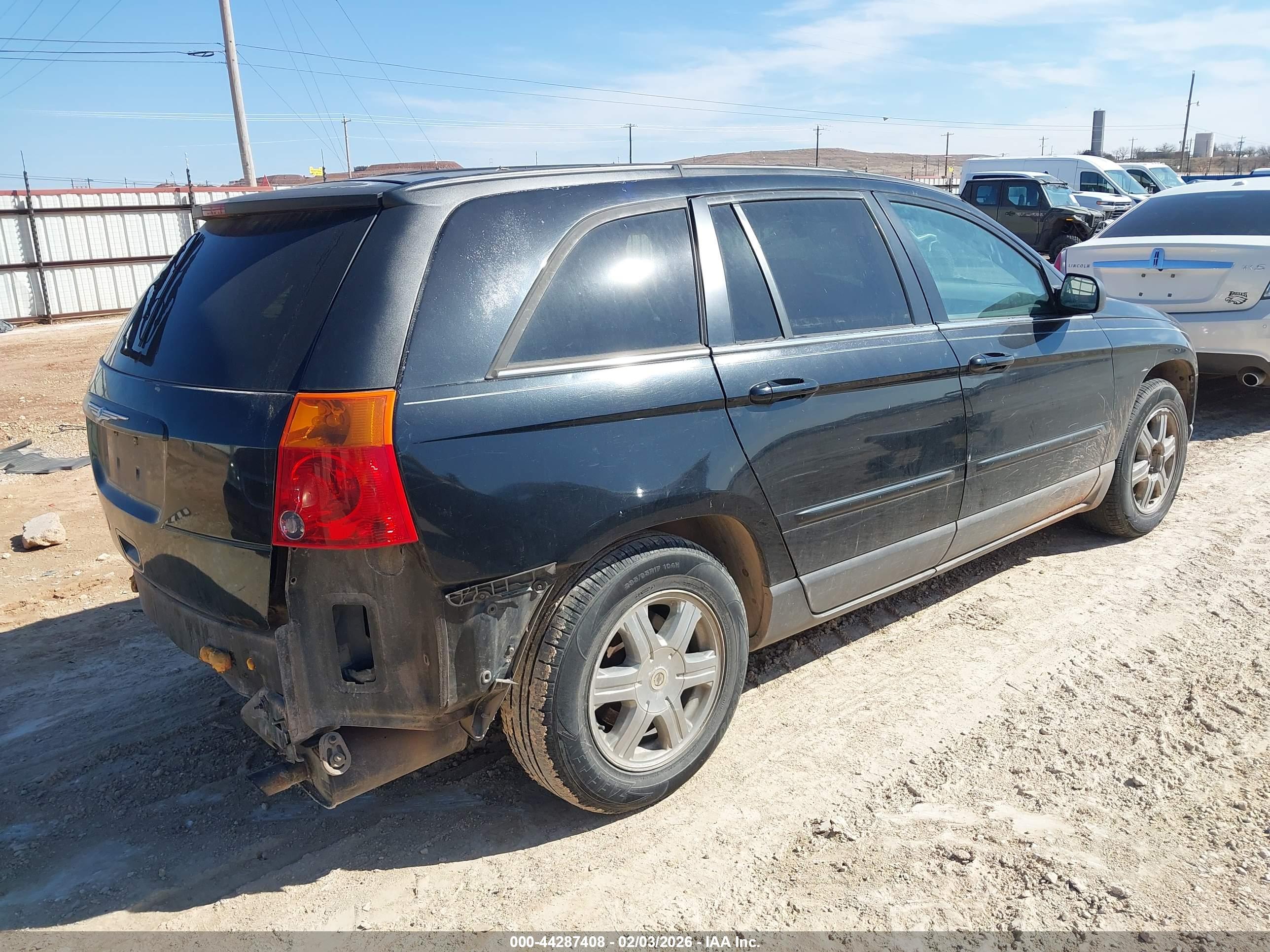 CHRYSLER PACIFICA image 4