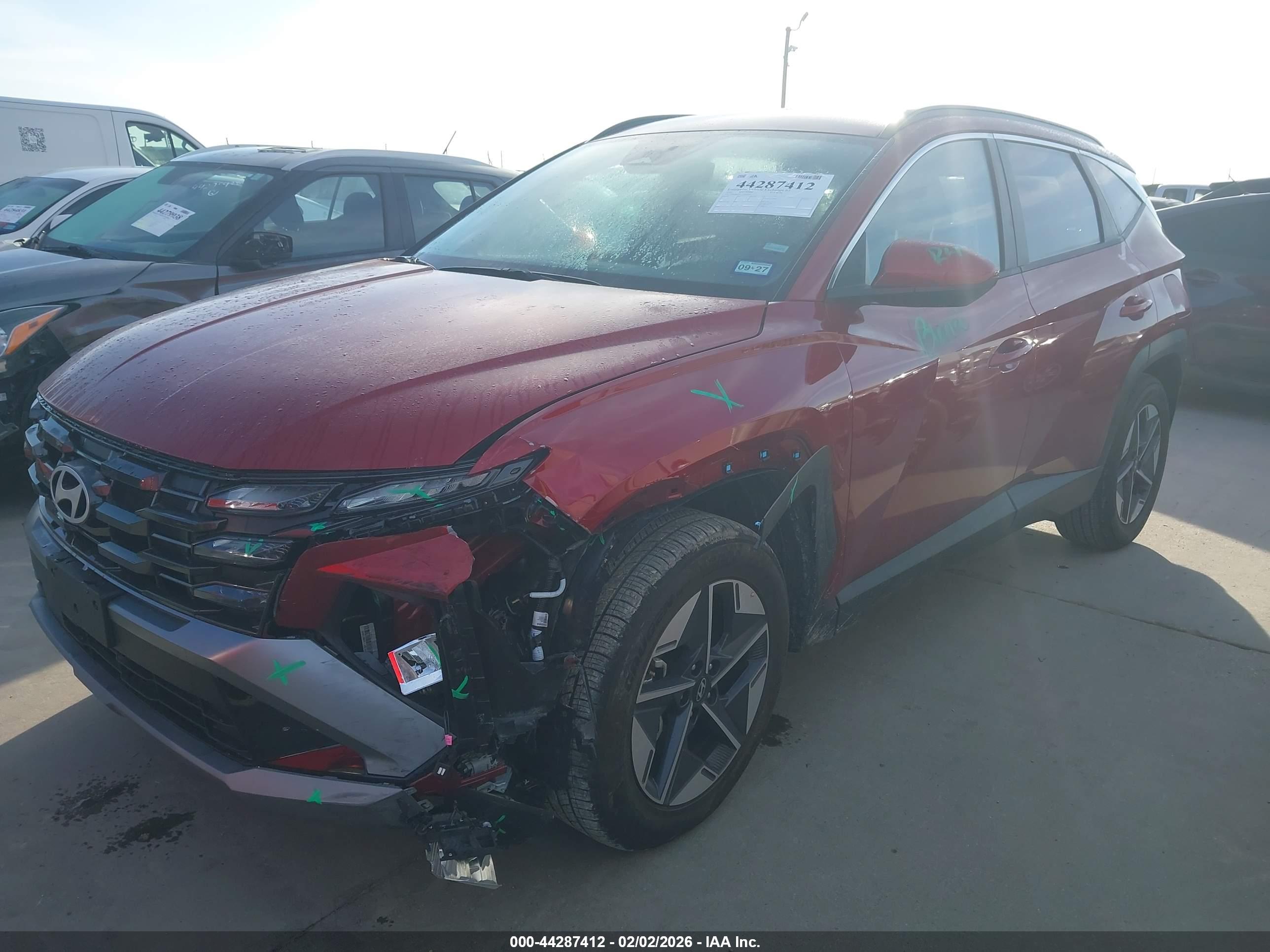 HYUNDAI TUCSON image 2