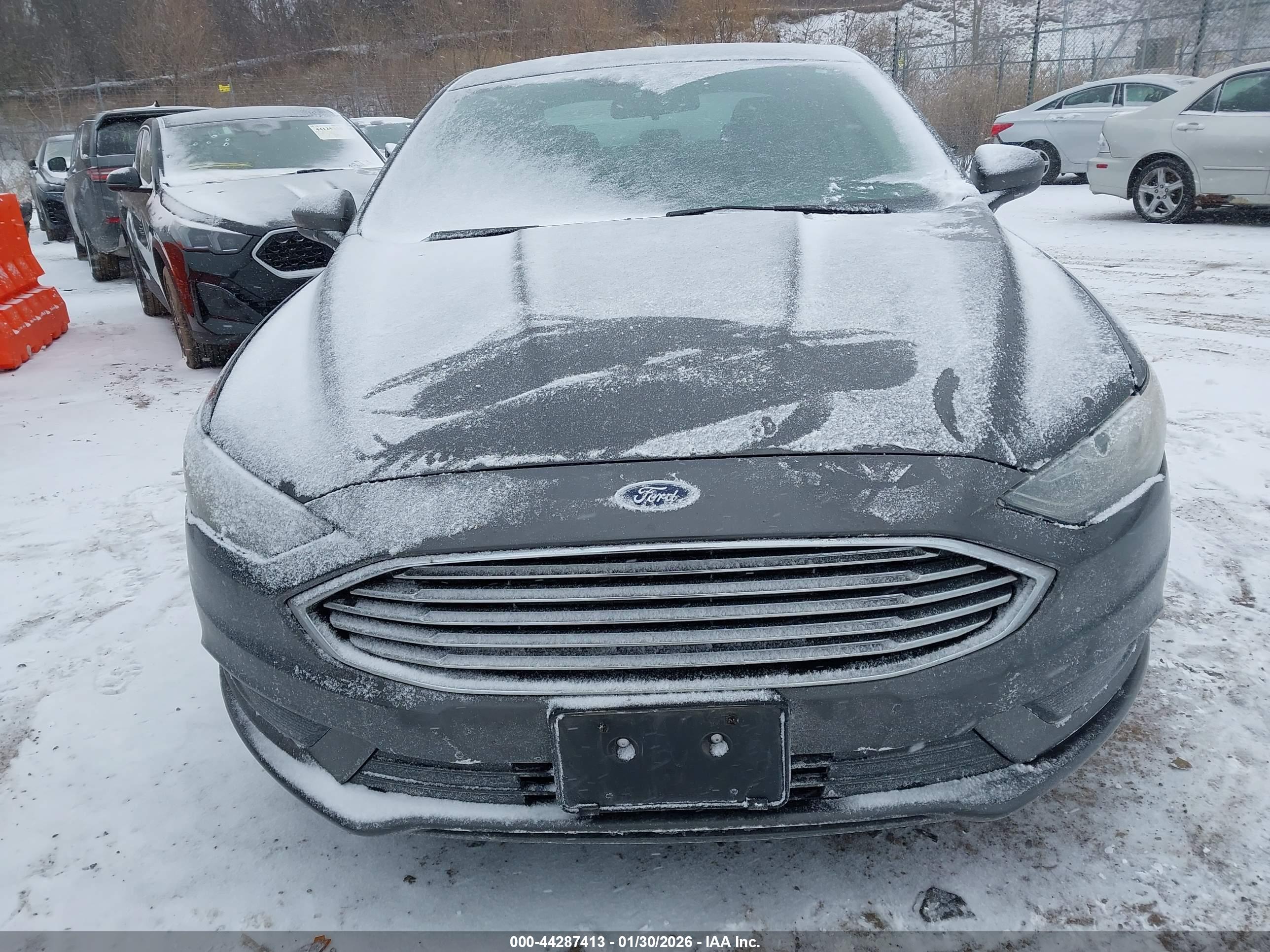 FORD FUSION image 6