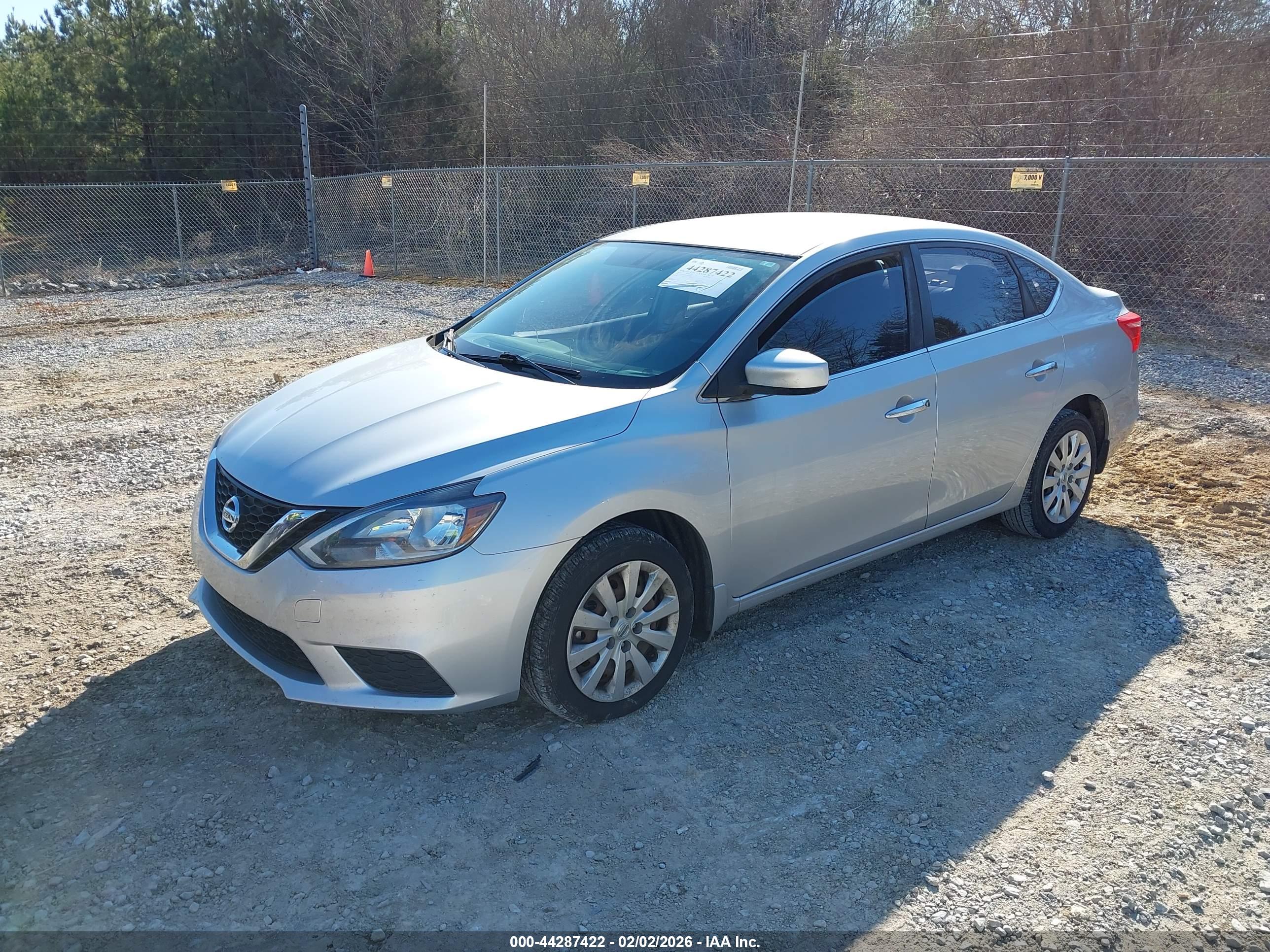 NISSAN SENTRA image 2