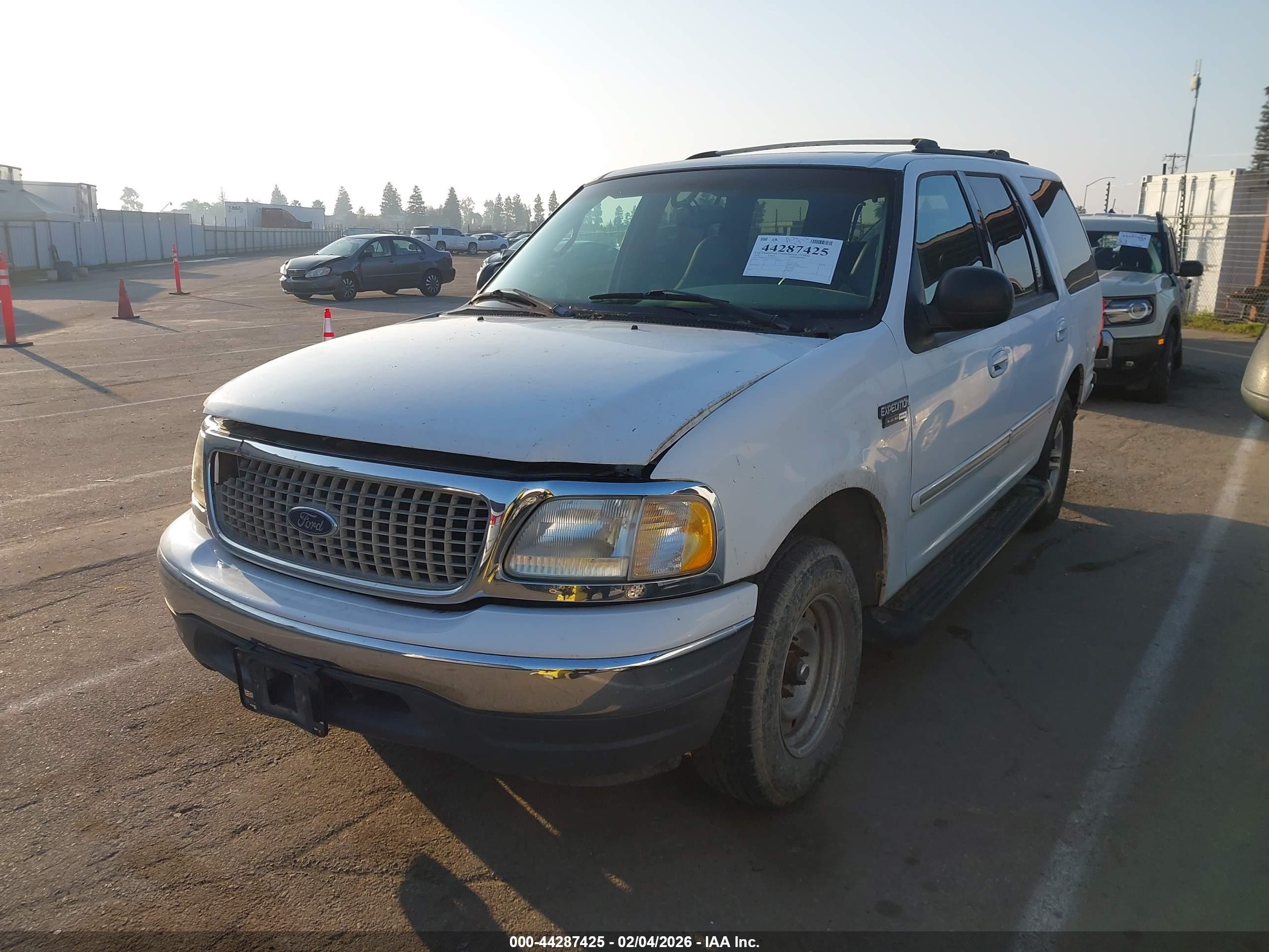 FORD EXPEDITION image 2