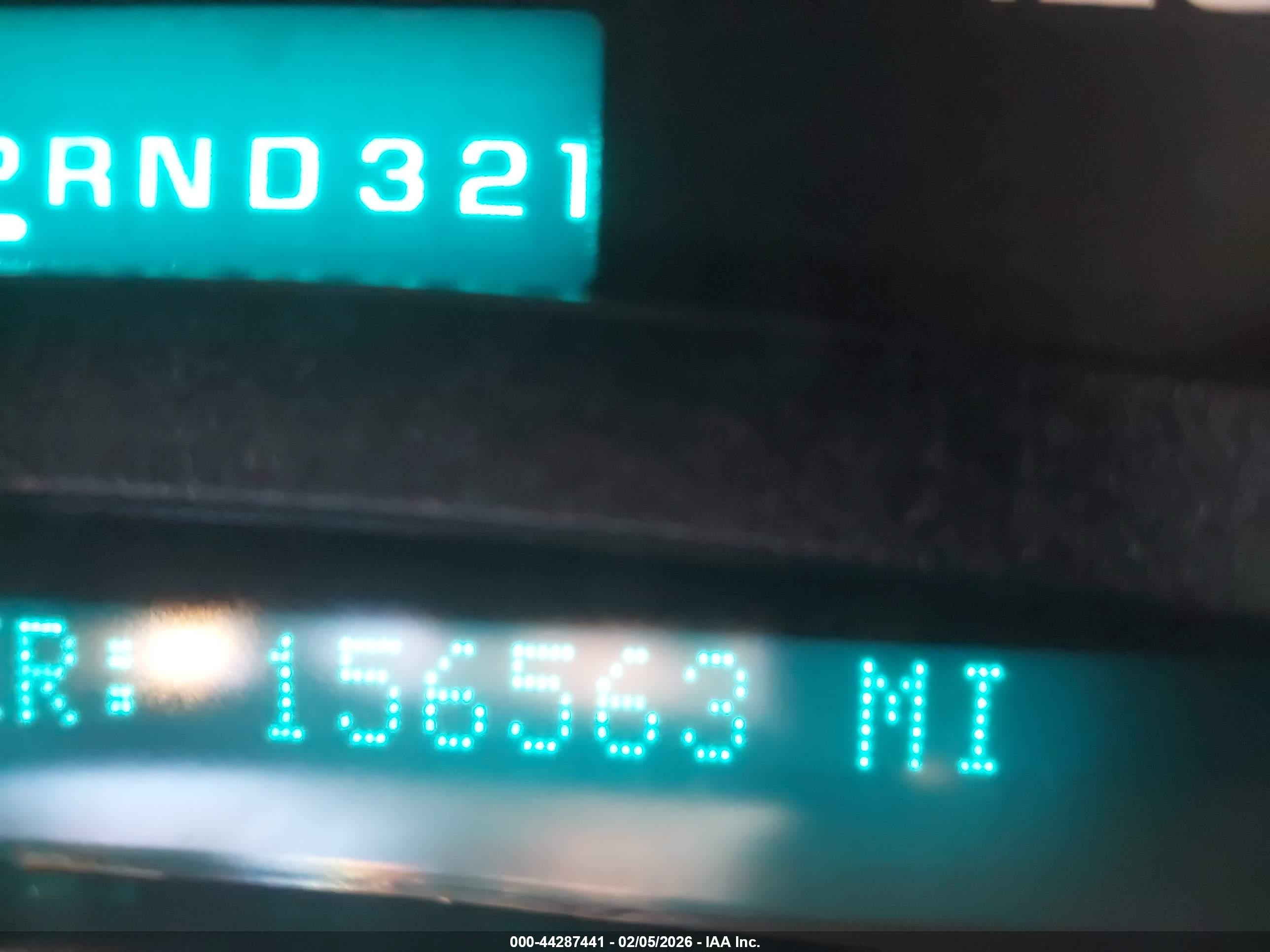 CHEVROLET SILVERADO image 7