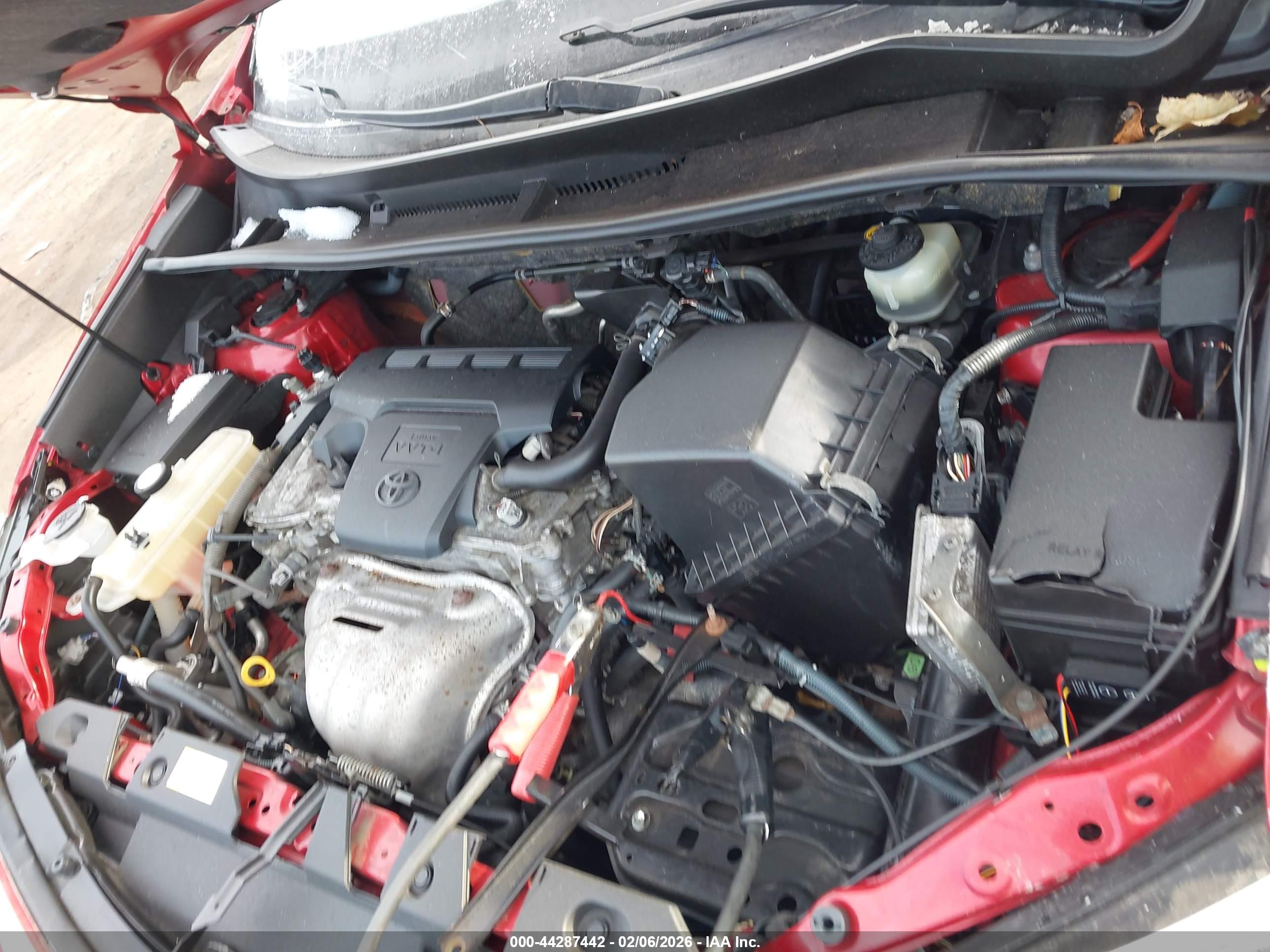 TOYOTA RAV4 image 10