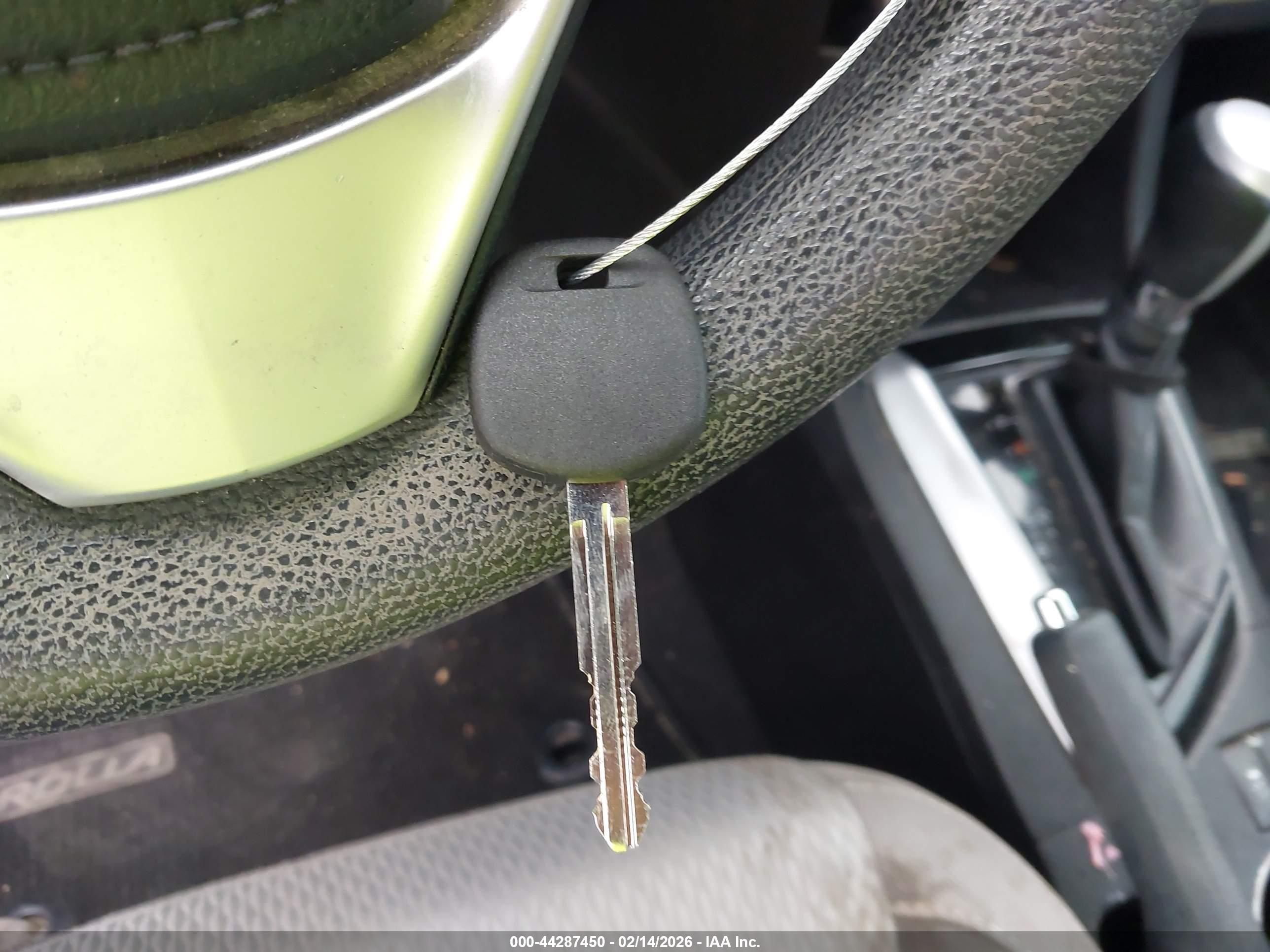 TOYOTA COROLLA image 11