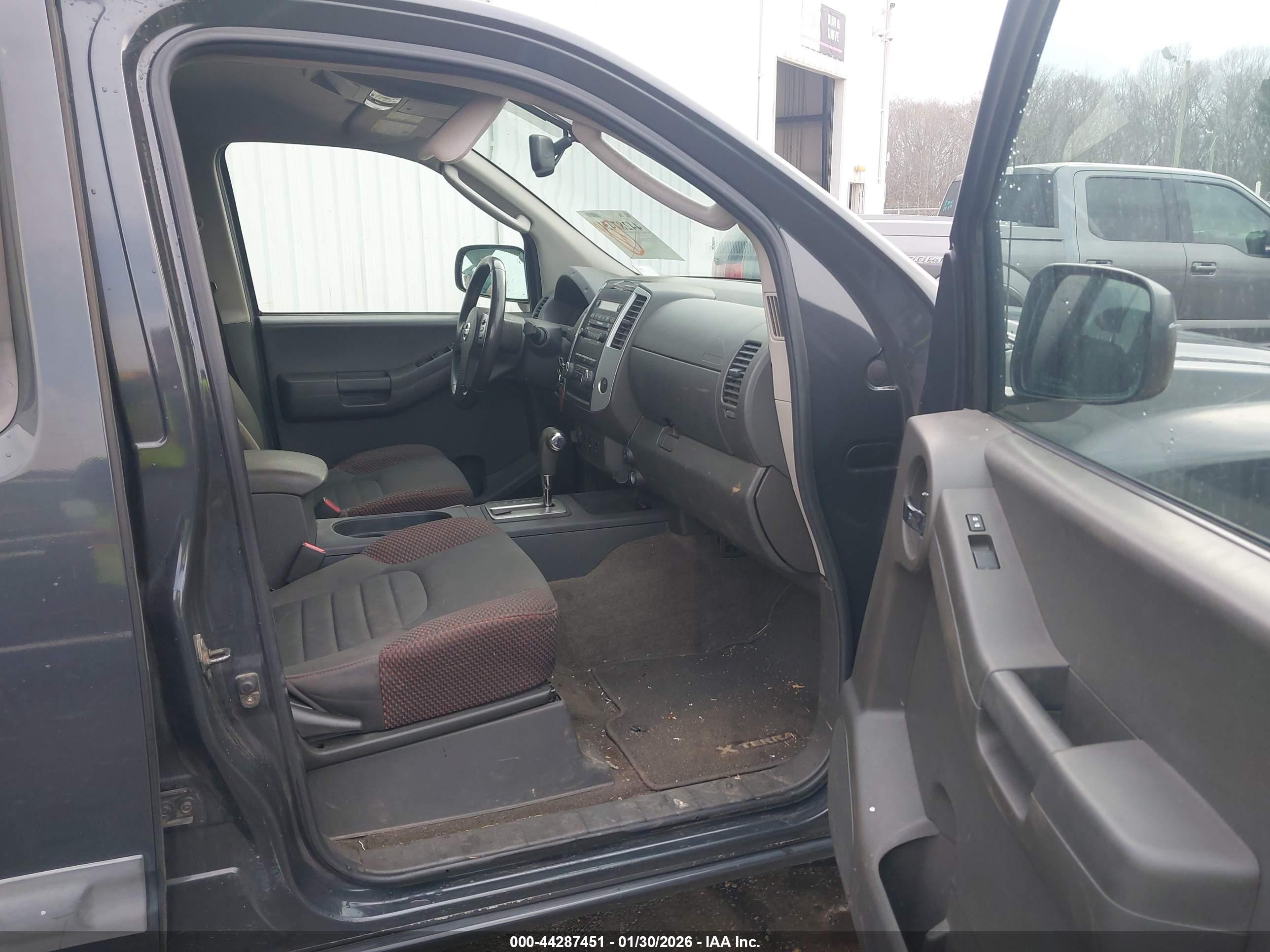 NISSAN XTERRA image 5