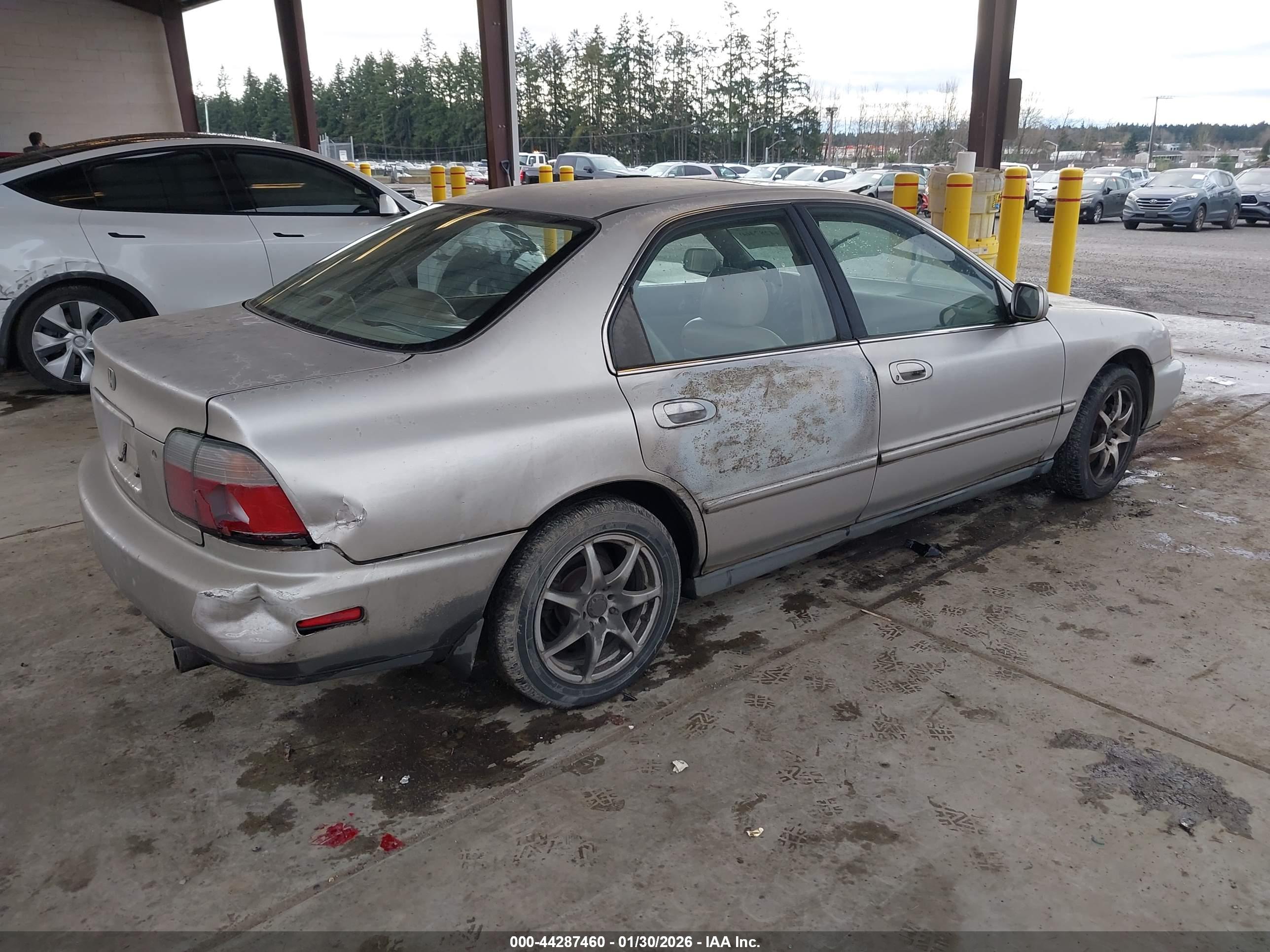 HONDA ACCORD image 4