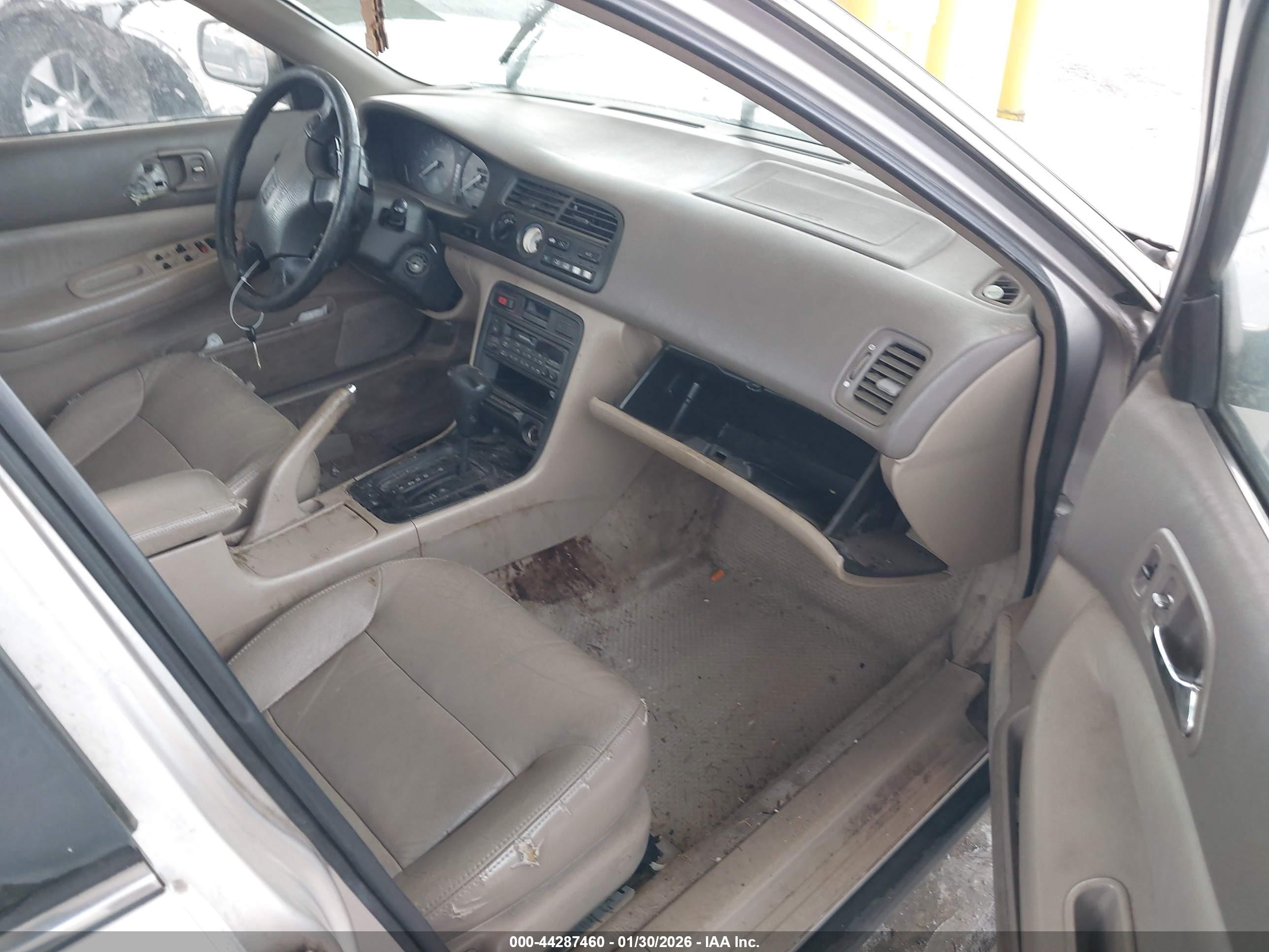 HONDA ACCORD image 5