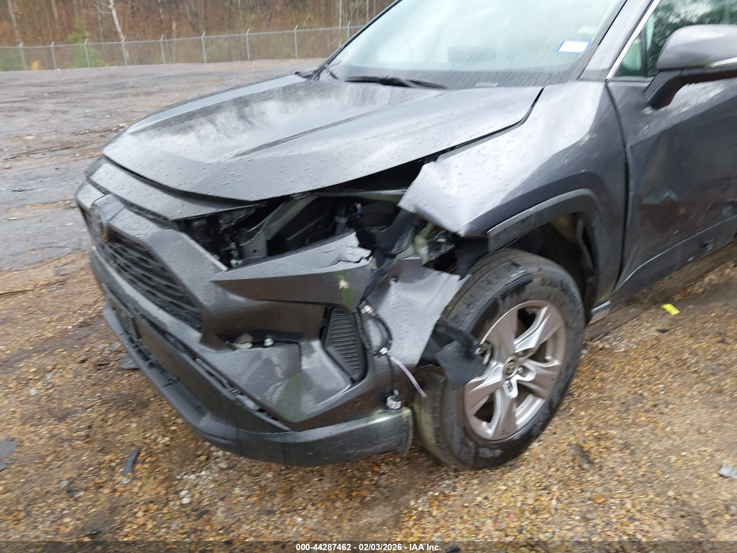 TOYOTA RAV4 image 6