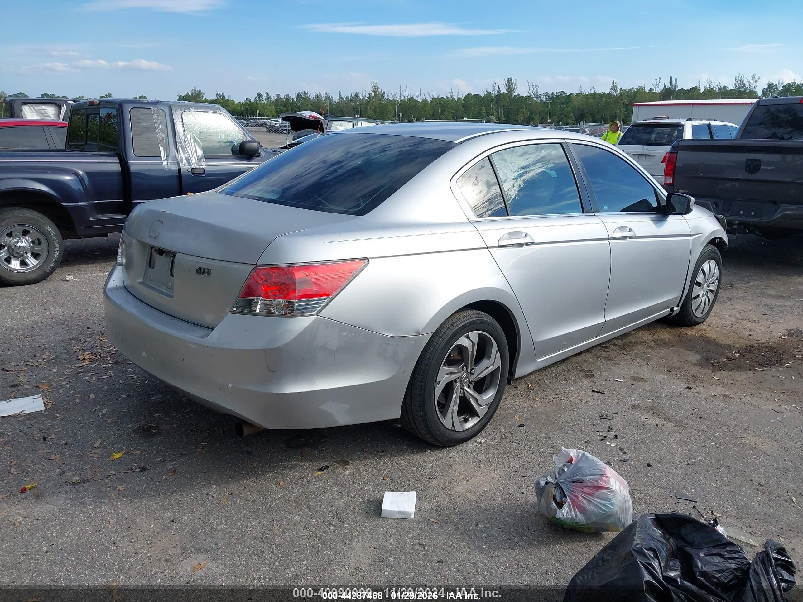 HONDA ACCORD image 4