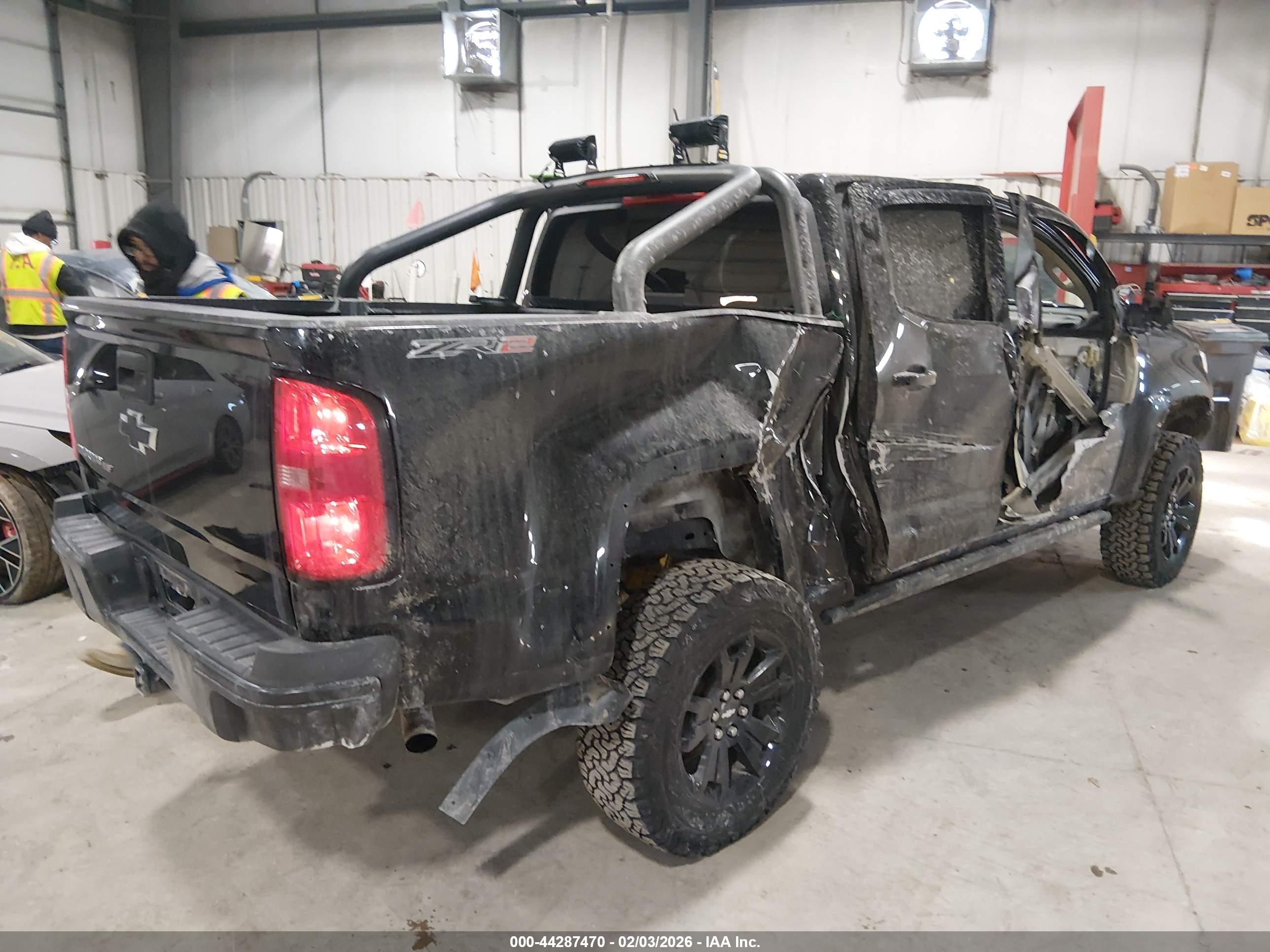 CHEVROLET COLORADO image 4