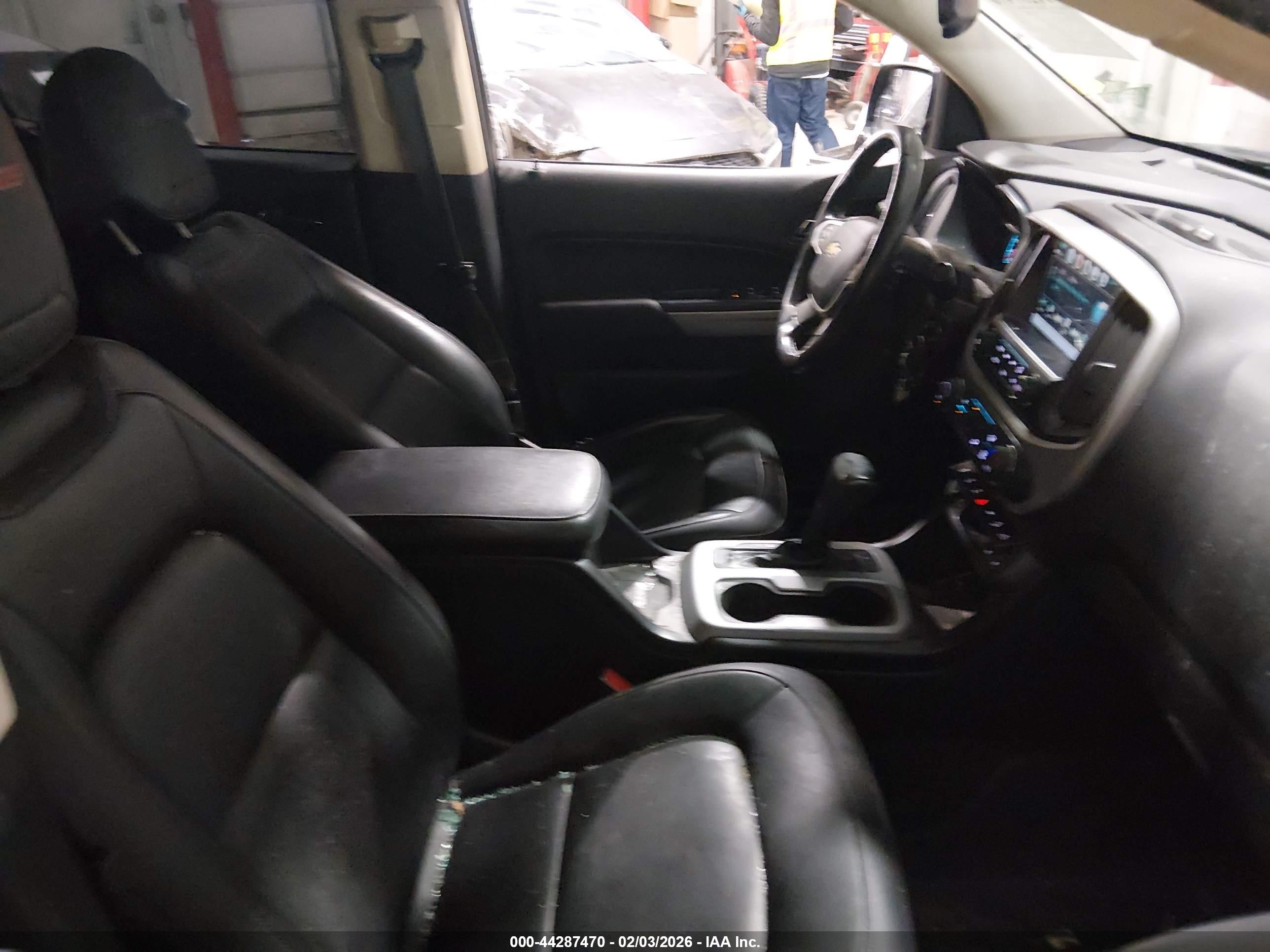 CHEVROLET COLORADO image 5