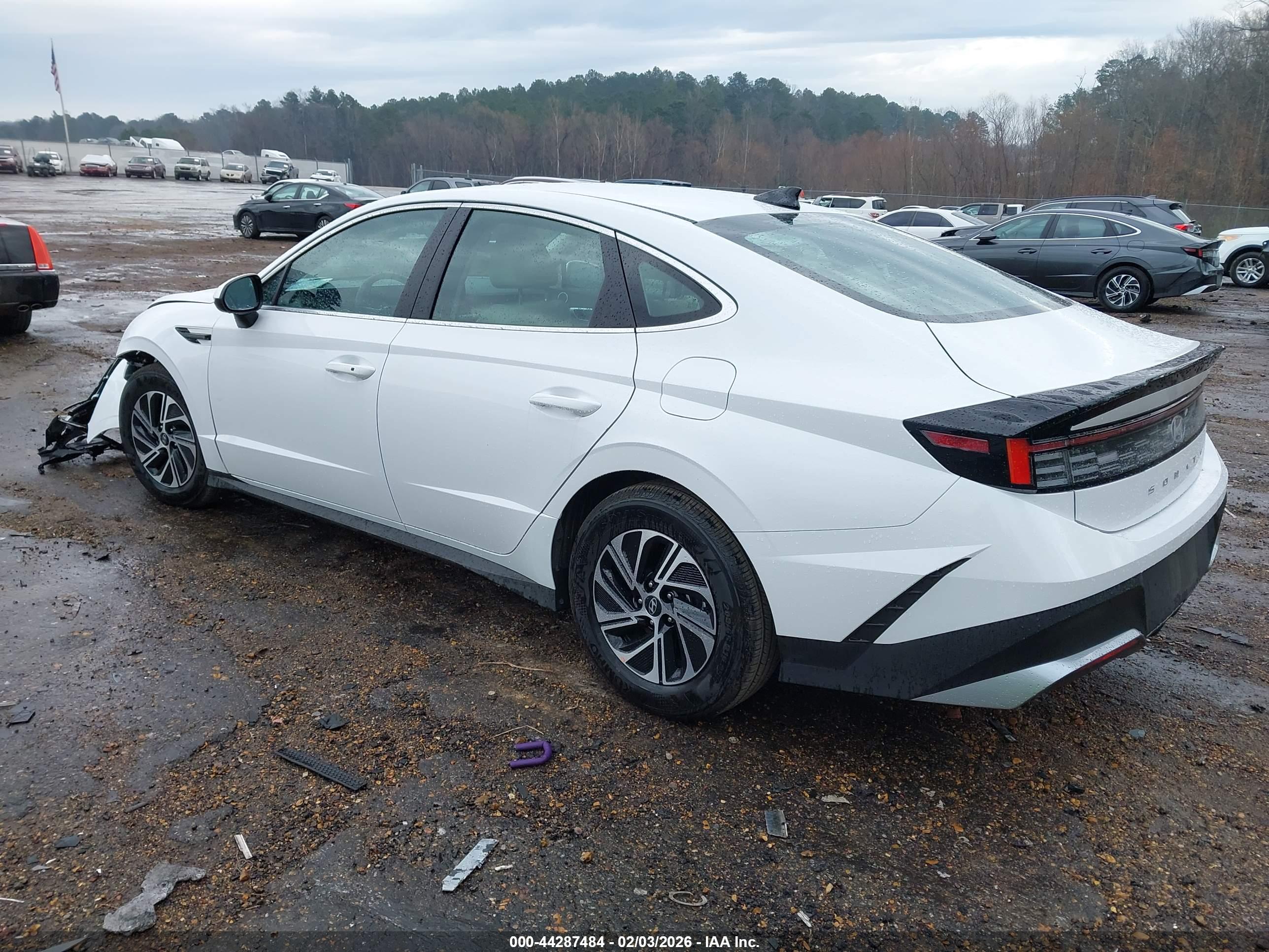 HYUNDAI SONATA image 3