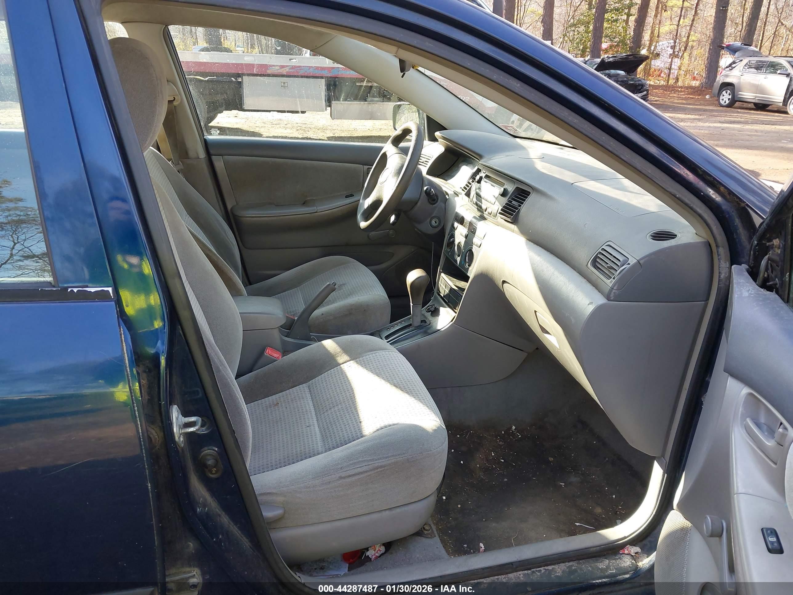TOYOTA COROLLA image 5