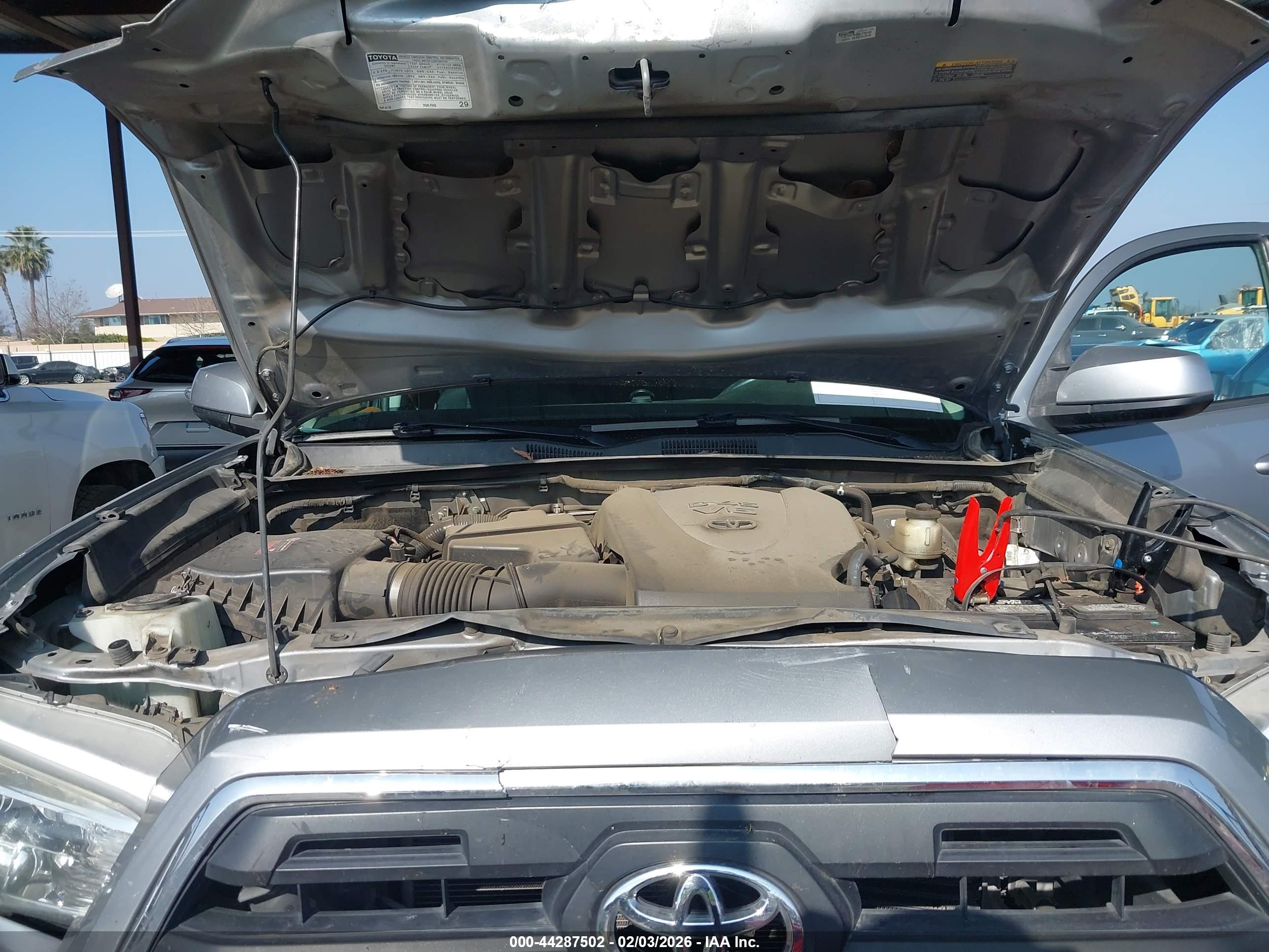 TOYOTA TACOMA image 10