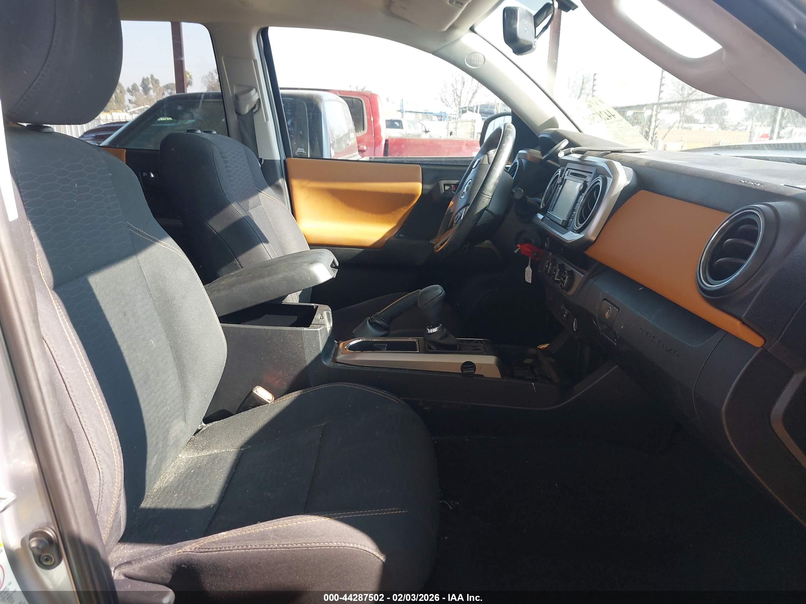 TOYOTA TACOMA image 5