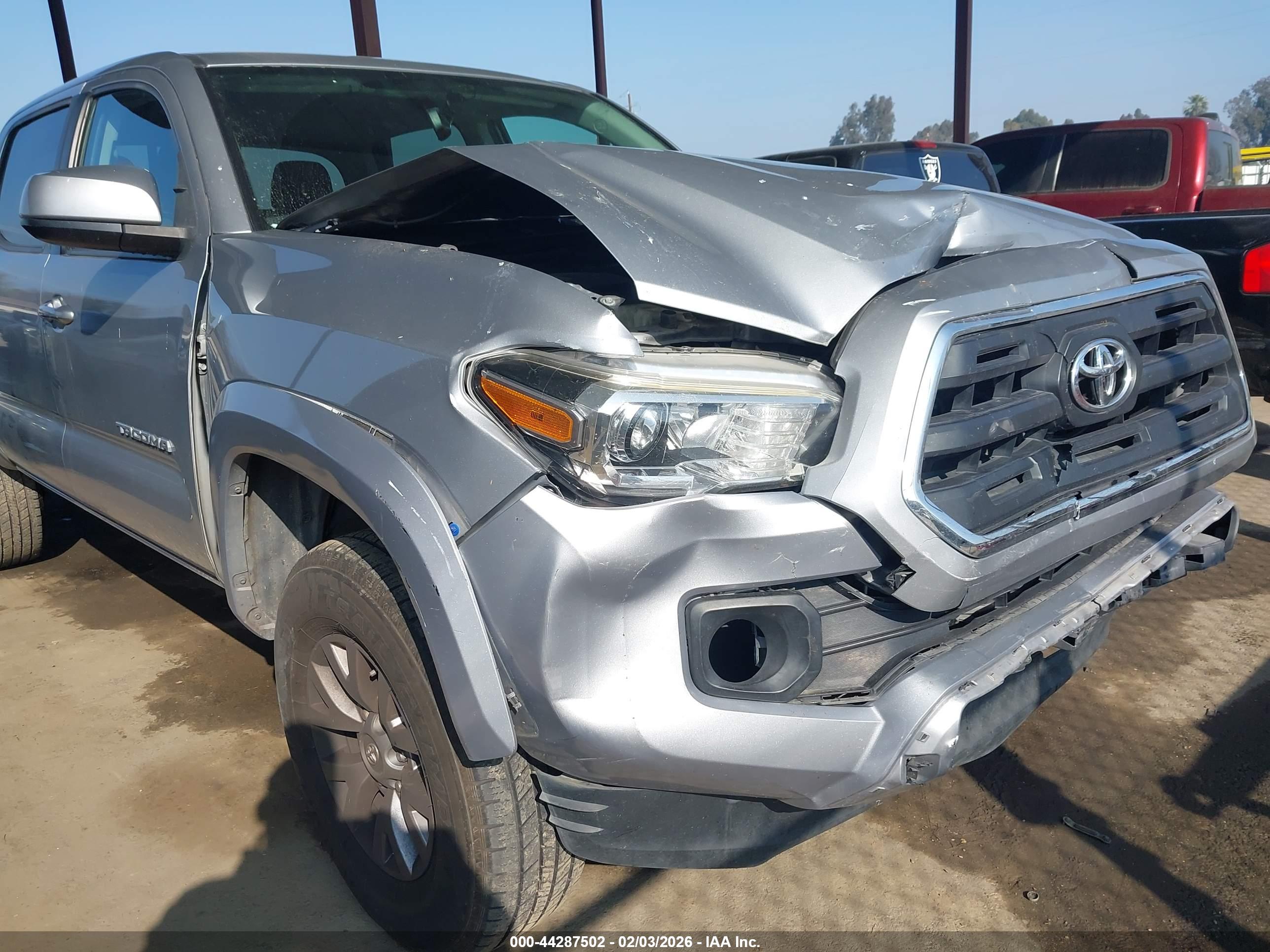 TOYOTA TACOMA image 6
