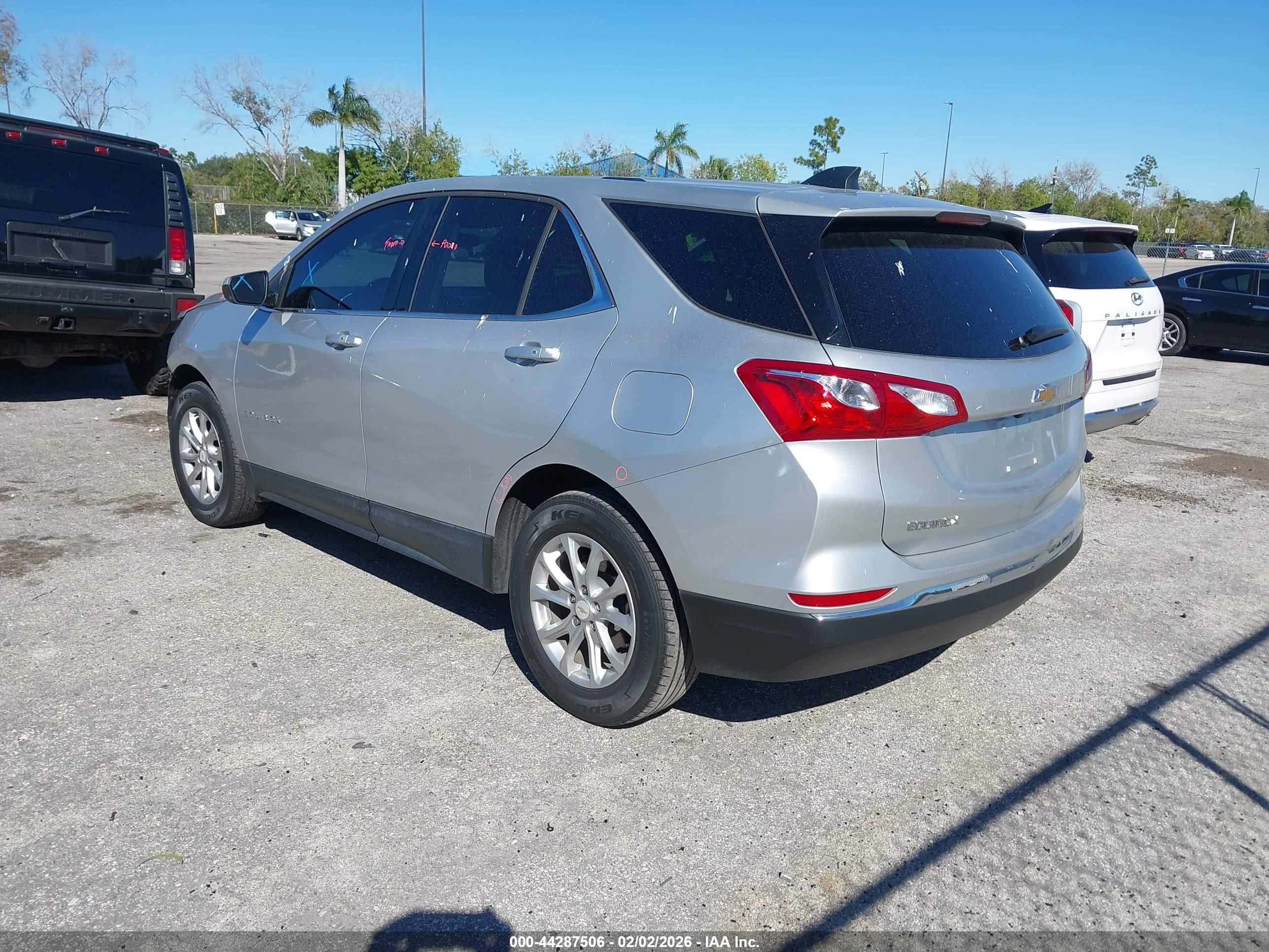 CHEVROLET EQUINOX image 3