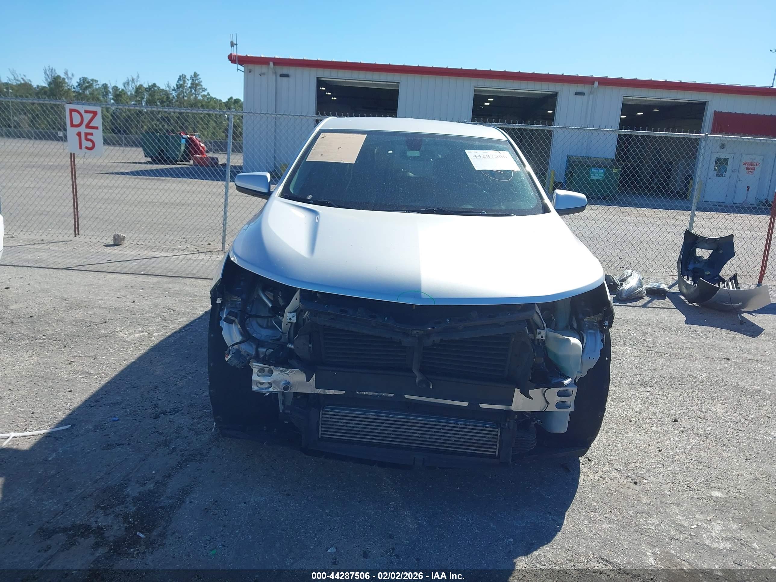 CHEVROLET EQUINOX image 6