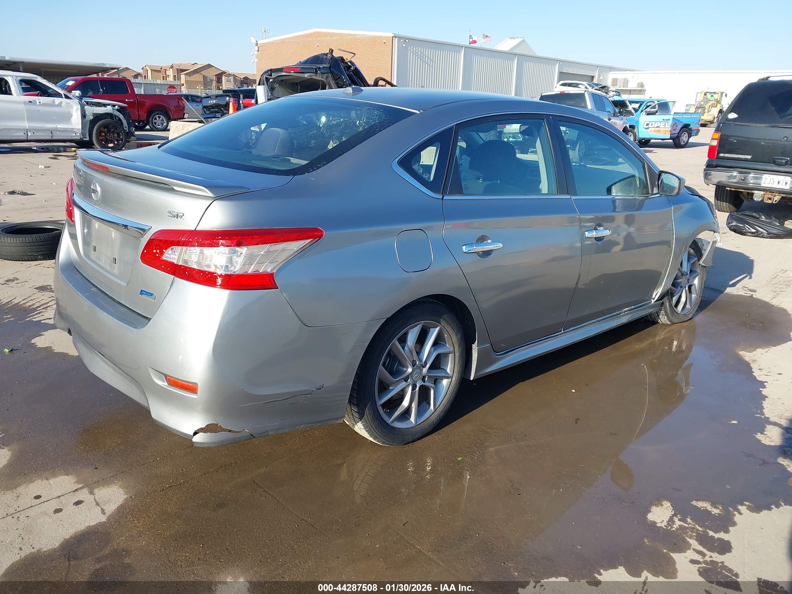 NISSAN SENTRA image 4