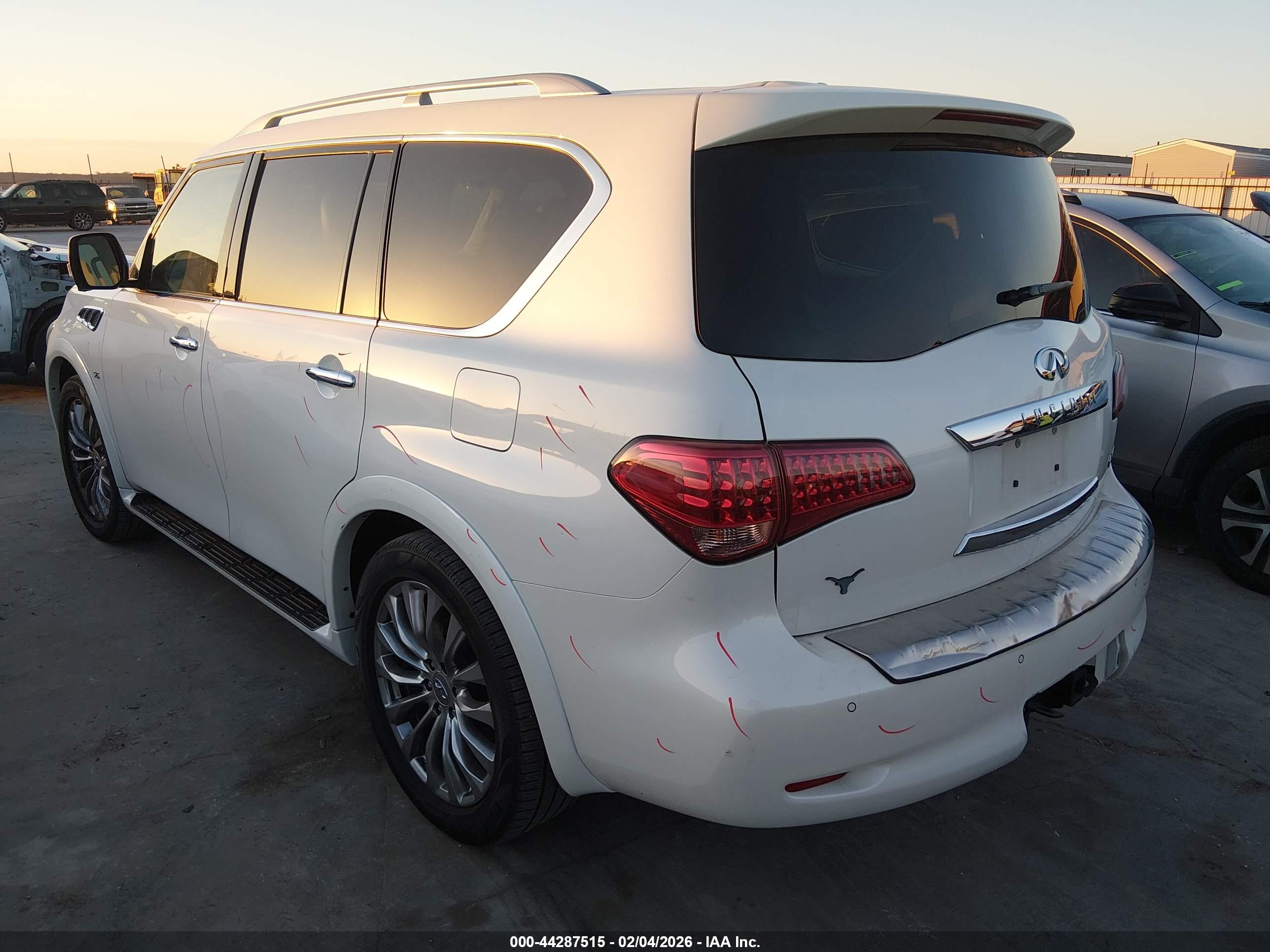 INFINITI QX80 image 3