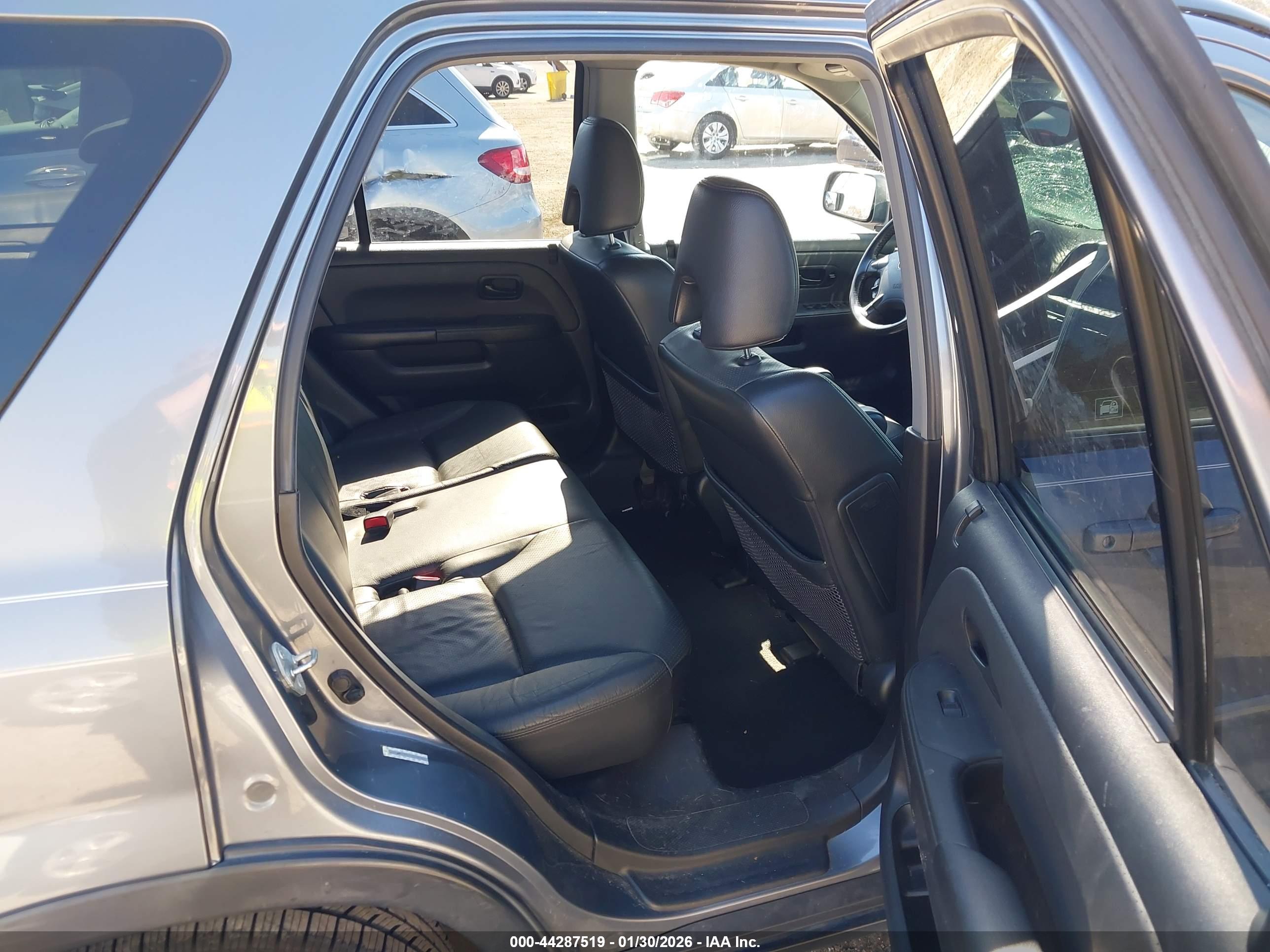 HONDA CR-V image 8