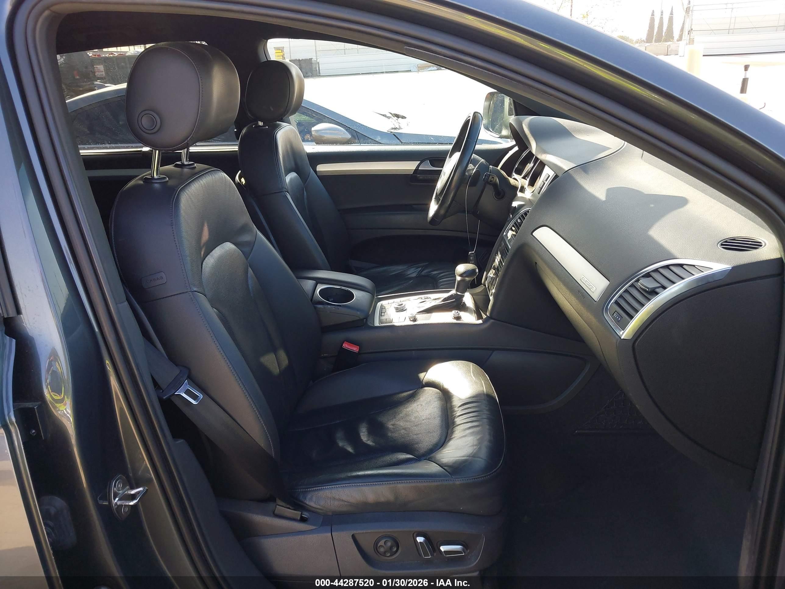 AUDI Q7 image 5