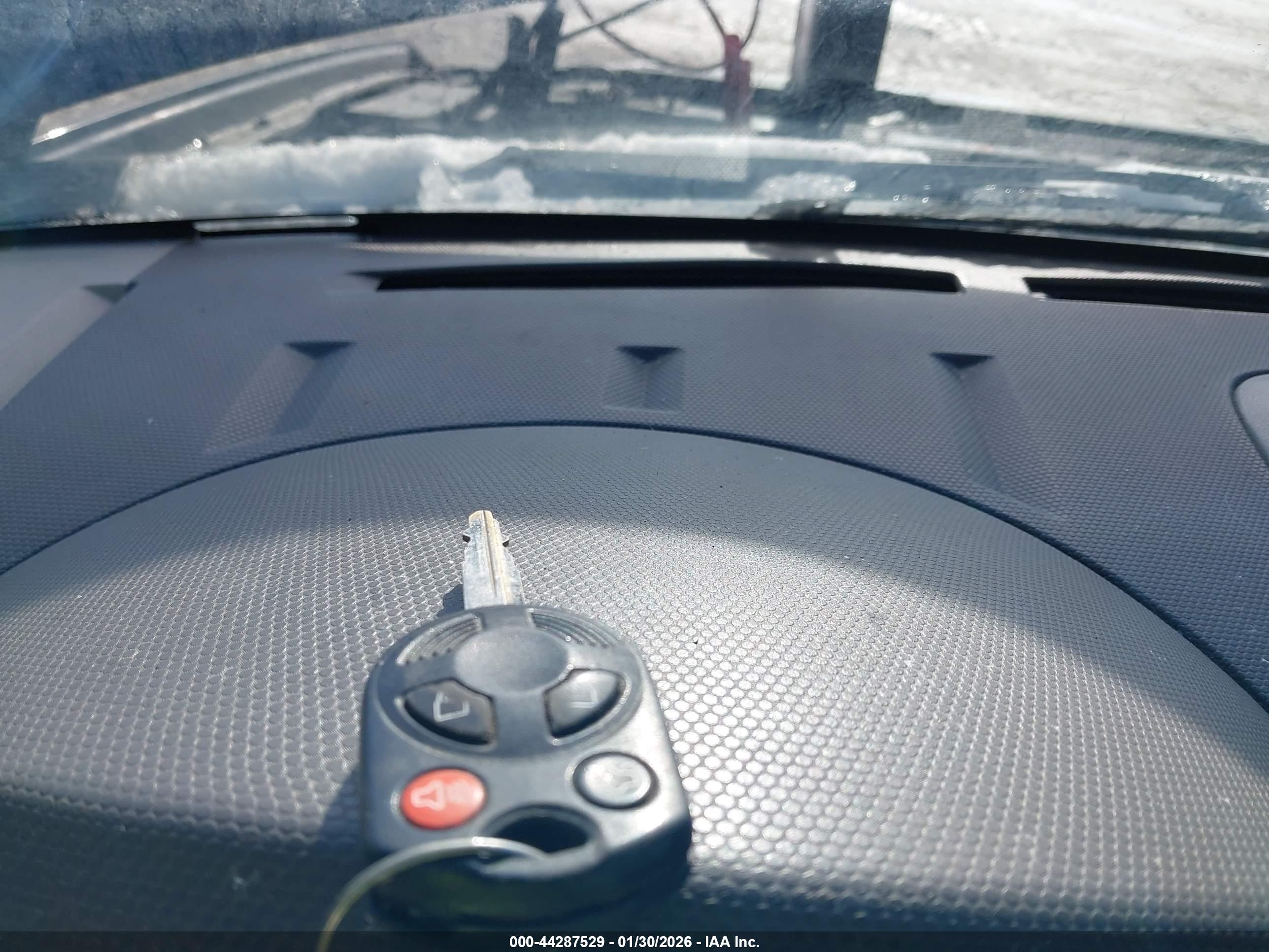 FORD ESCAPE image 11