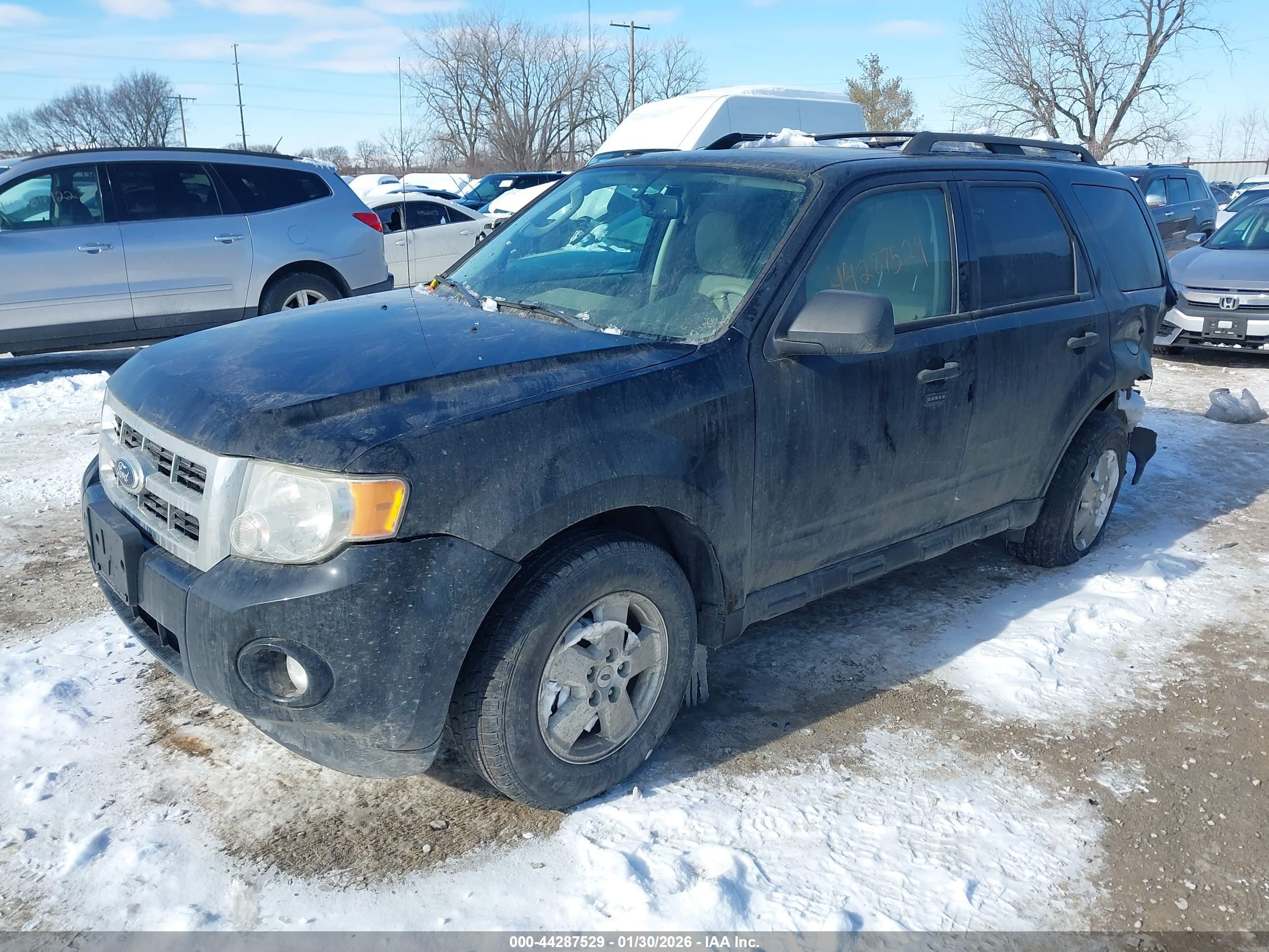 FORD ESCAPE image 2