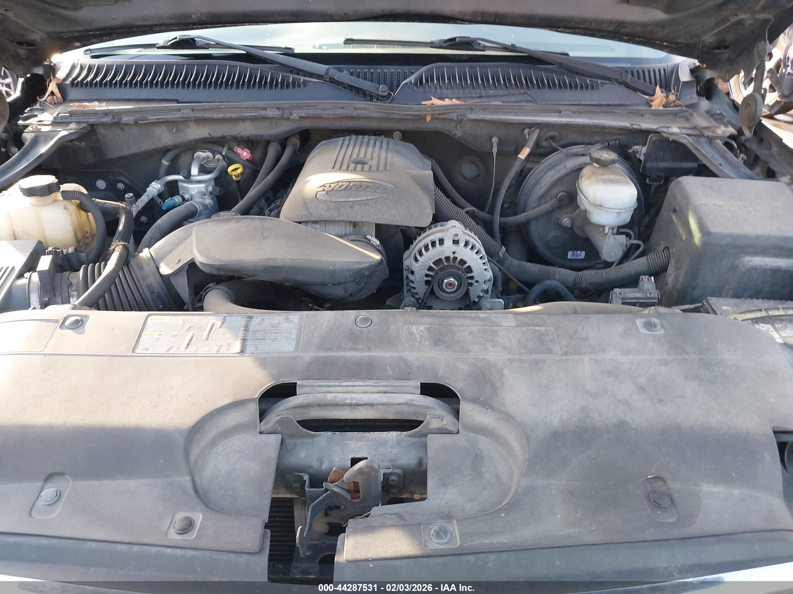 CHEVROLET SILVERADO image 10